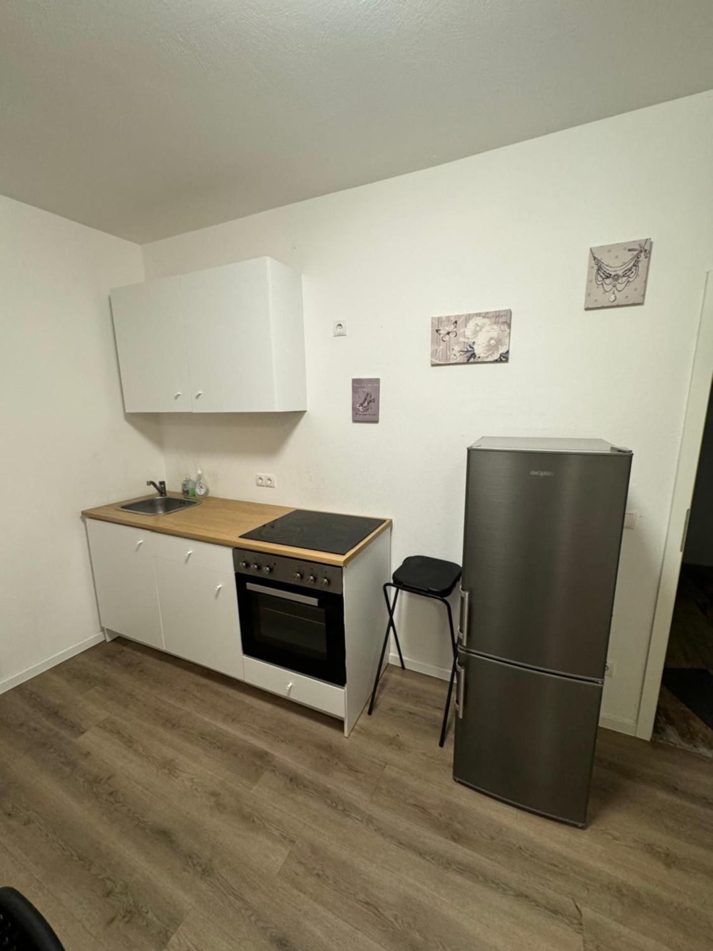 Twin Room with Shared Toilet