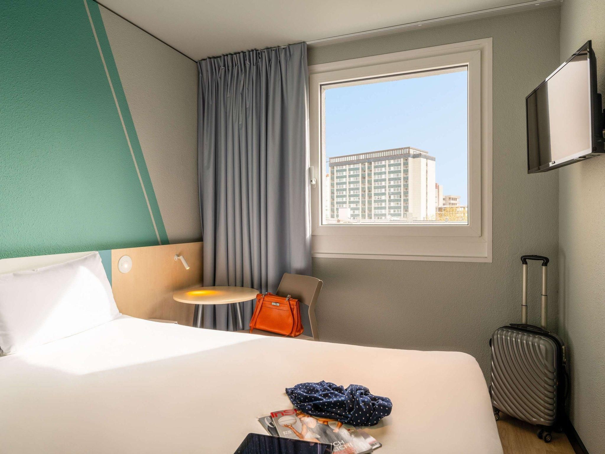 Compact Standard Rooms With 1 Double Bed