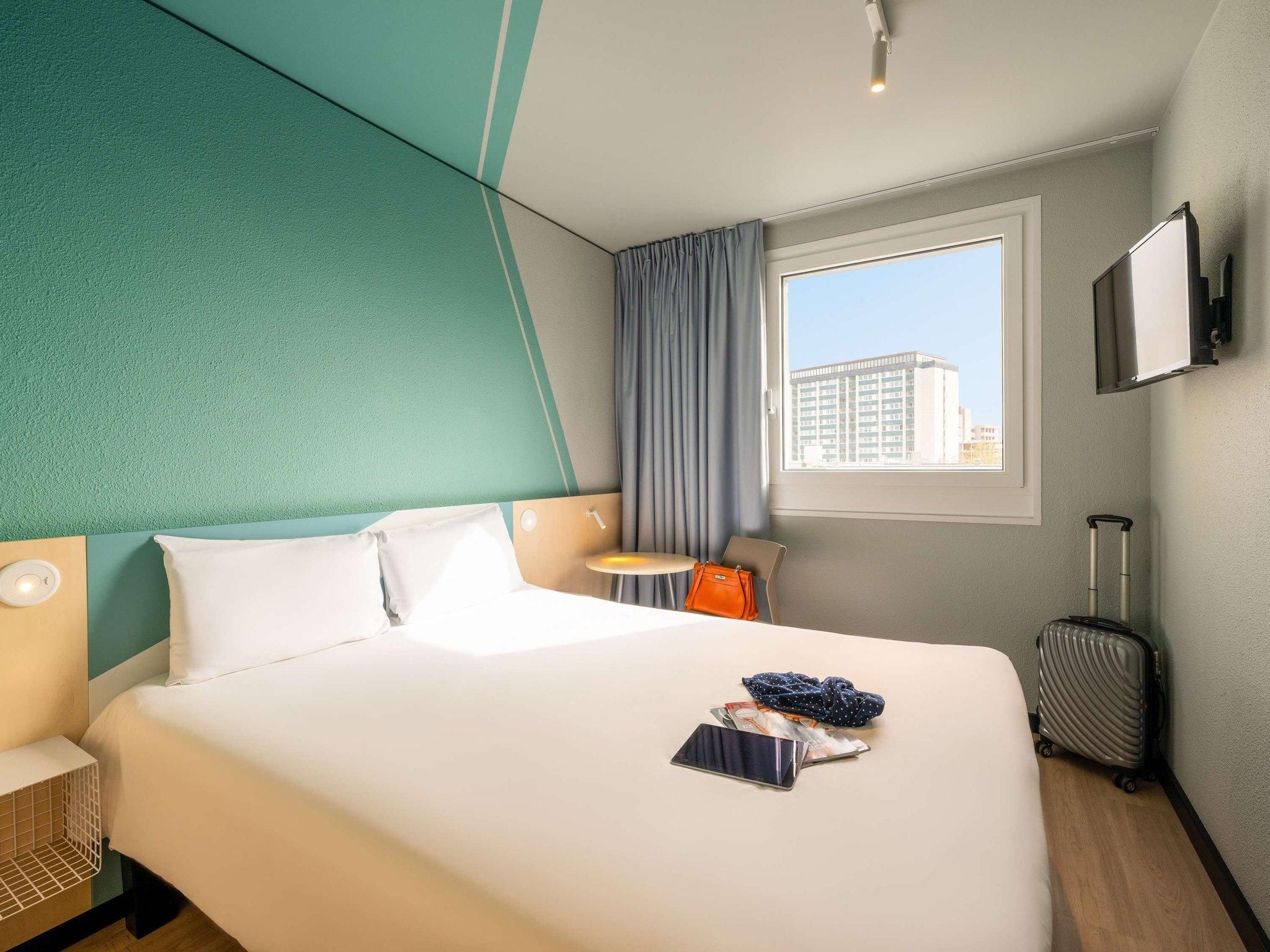 Compact Standard Rooms With 1 Double Bed