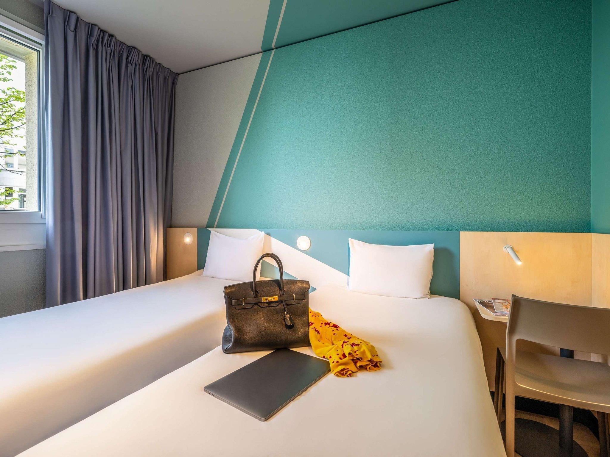 Compact Twin Room With Twin Beds