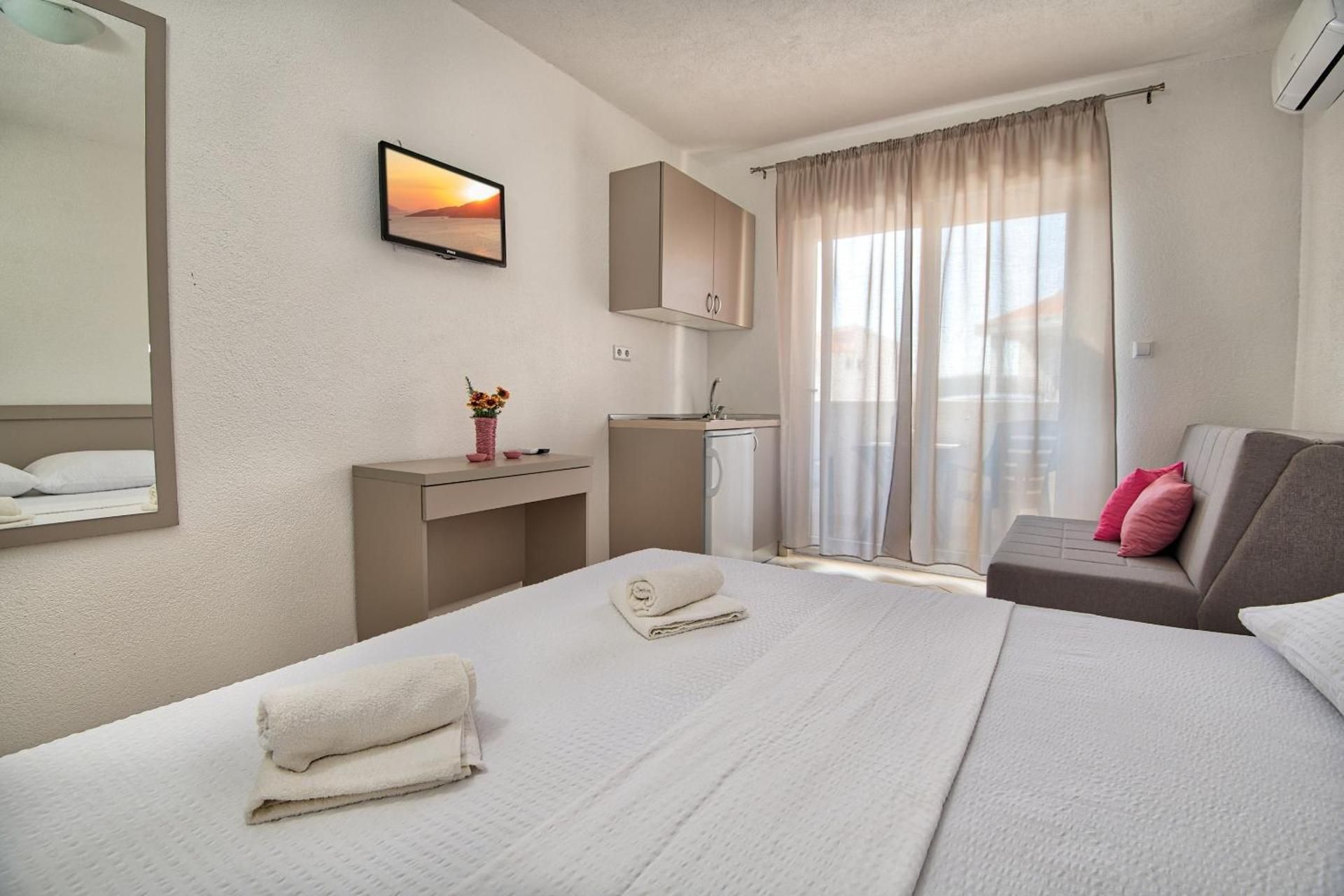 Stylish Studio Apartment