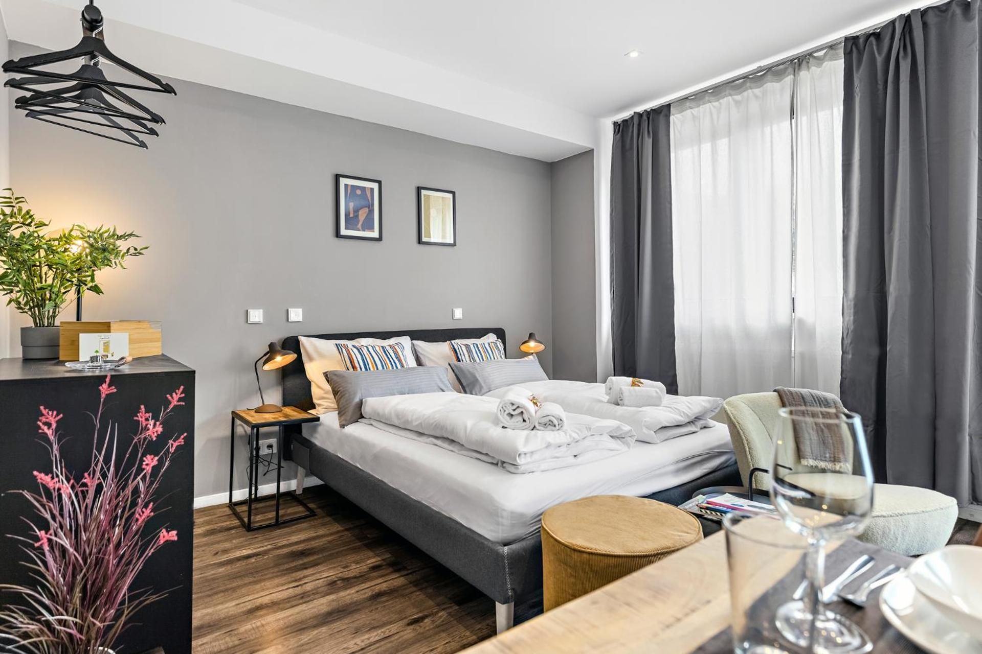 Studio Apartment