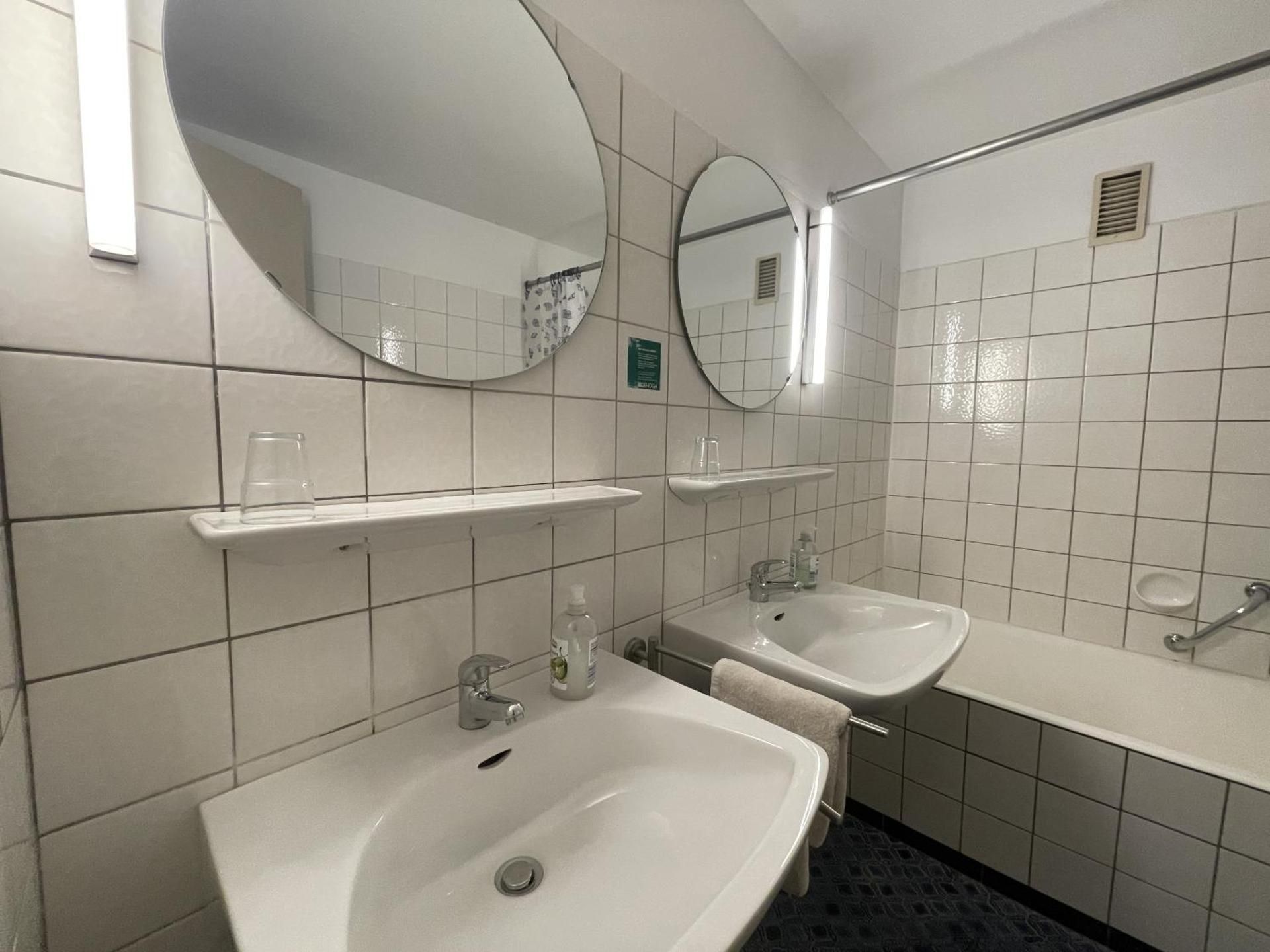 LEO Apartments Studio mit Balkon 3