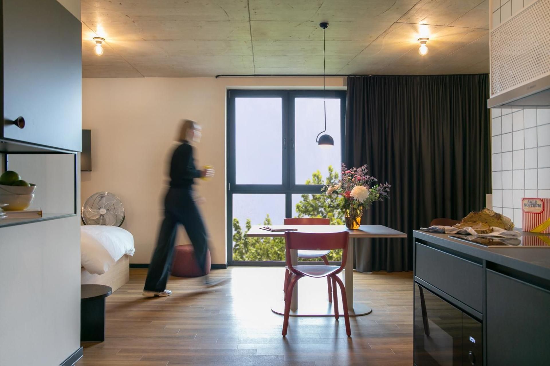 Design Apartment with King-Size-Bed