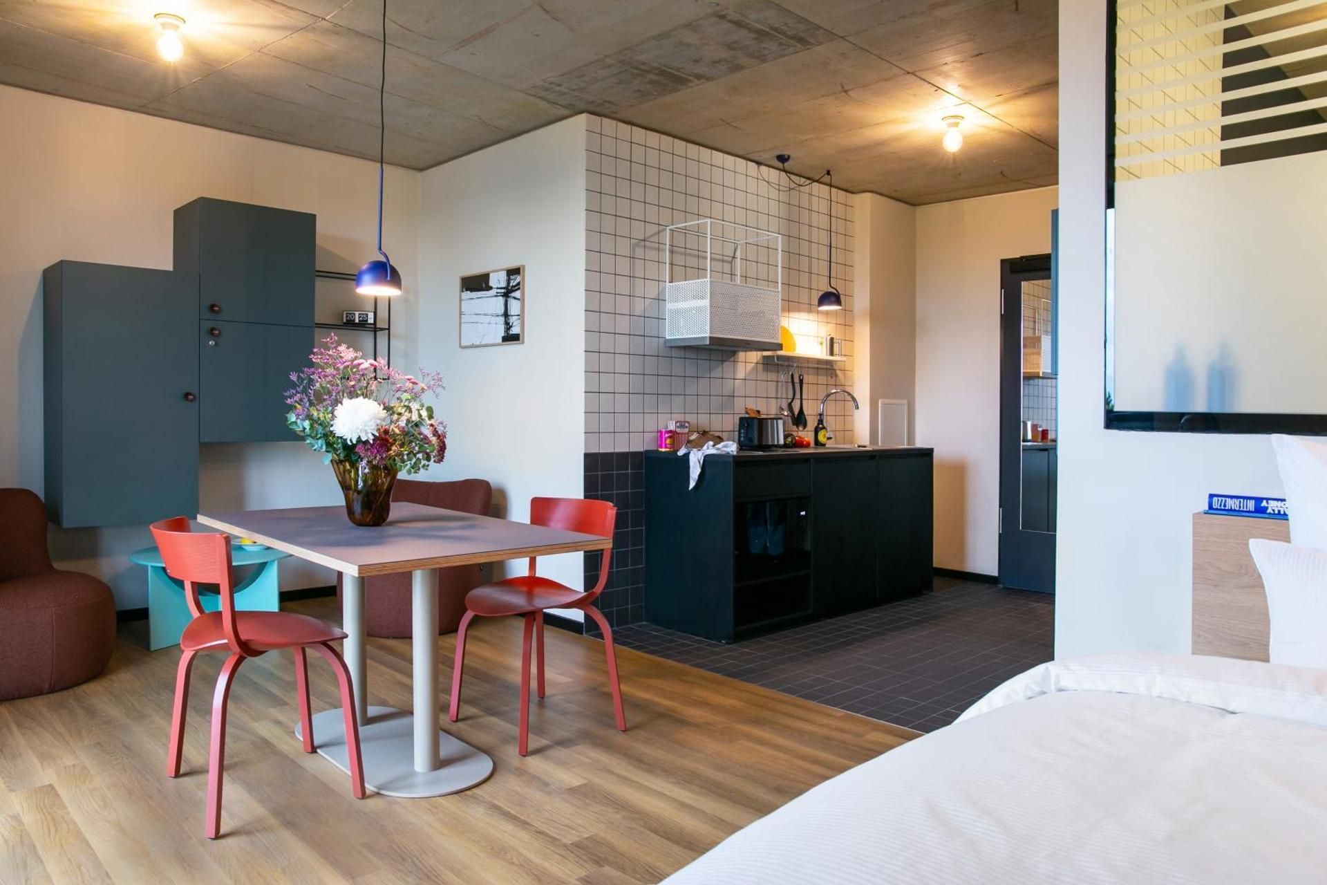 Design Apartment with King-Size-Bed
