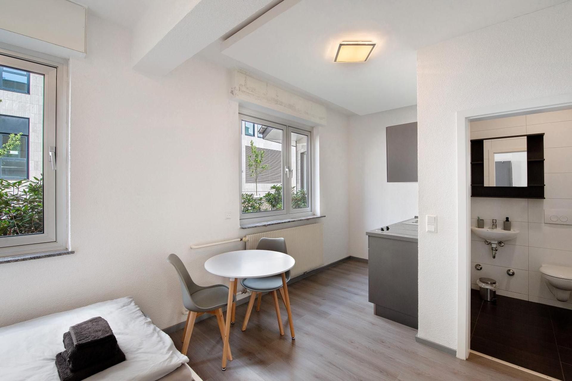 Superior One-Bedroom Apartment