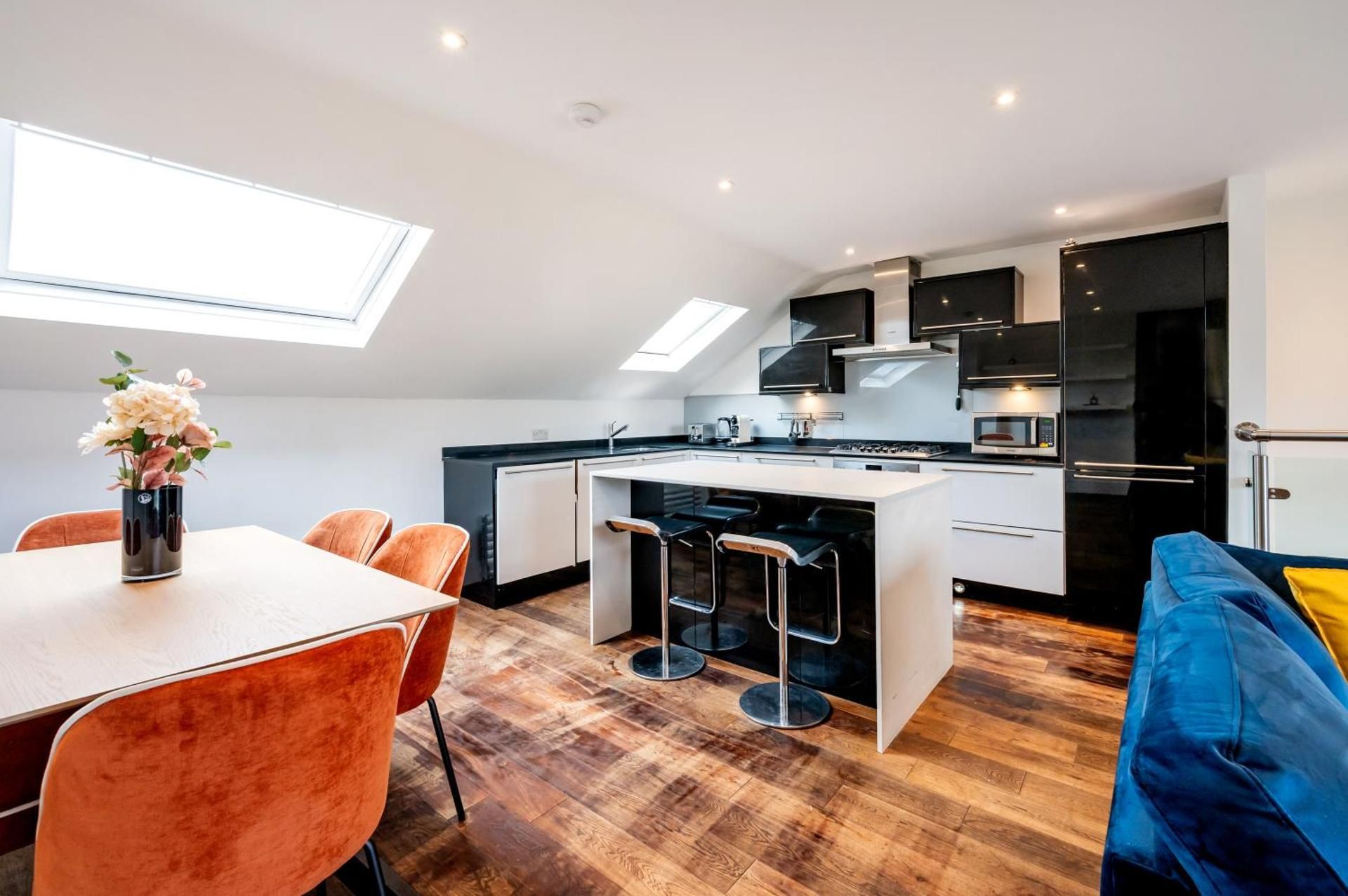 Three-Bedroom Apartment with Balcony