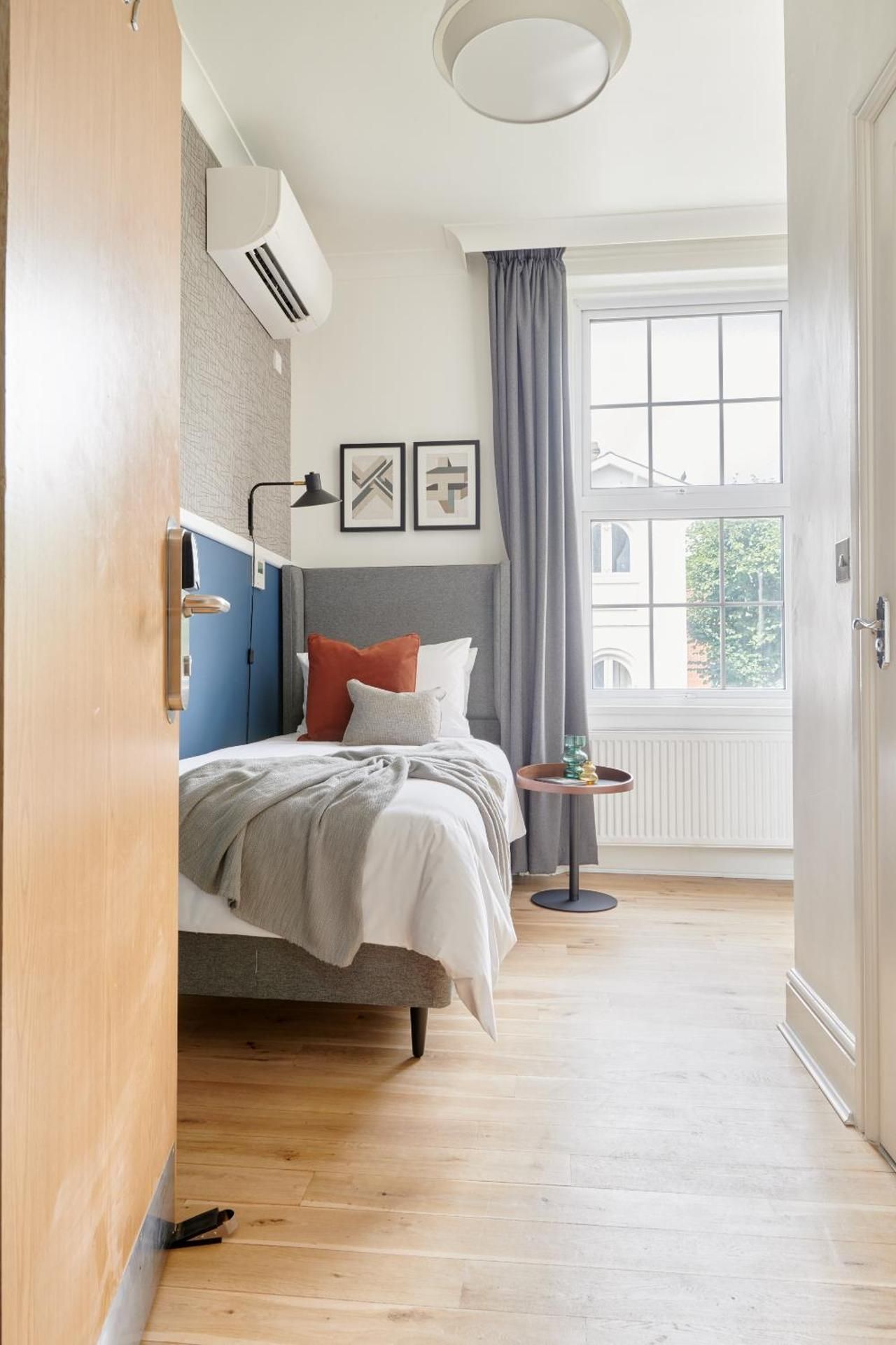 Premium Single Room