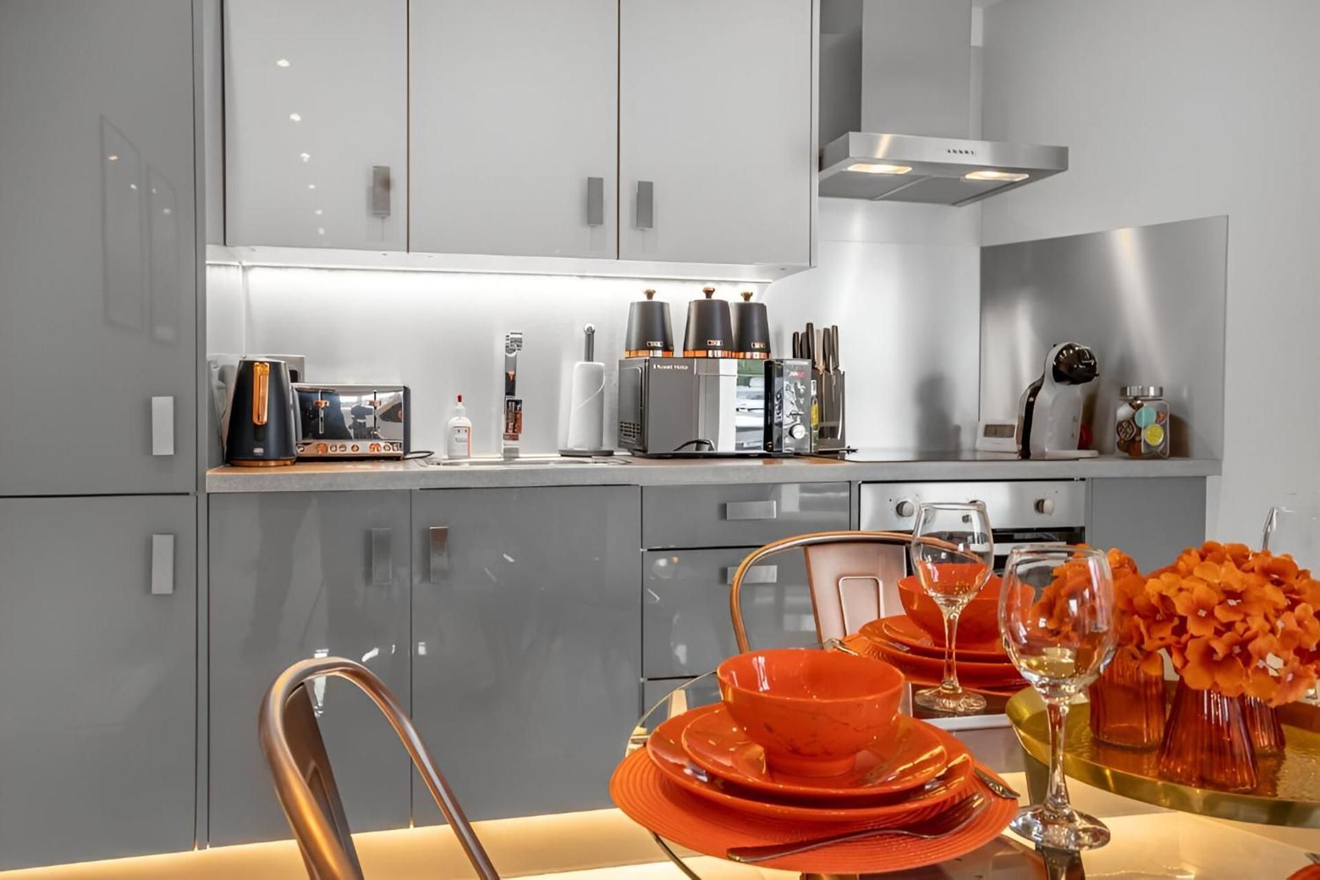 One-Bedroom Deluxe Apartment