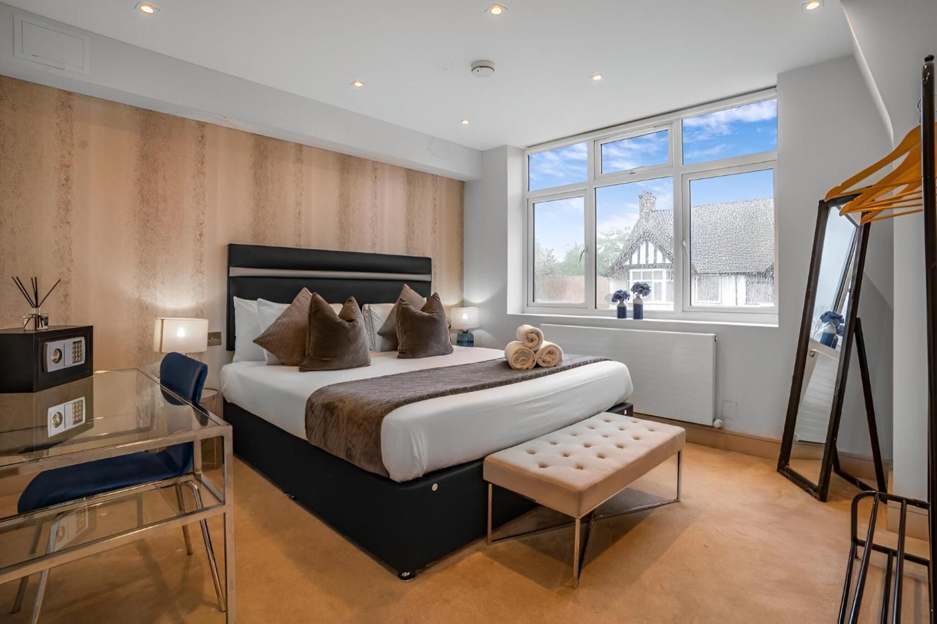 Two-Bedroom Deluxe Apartment