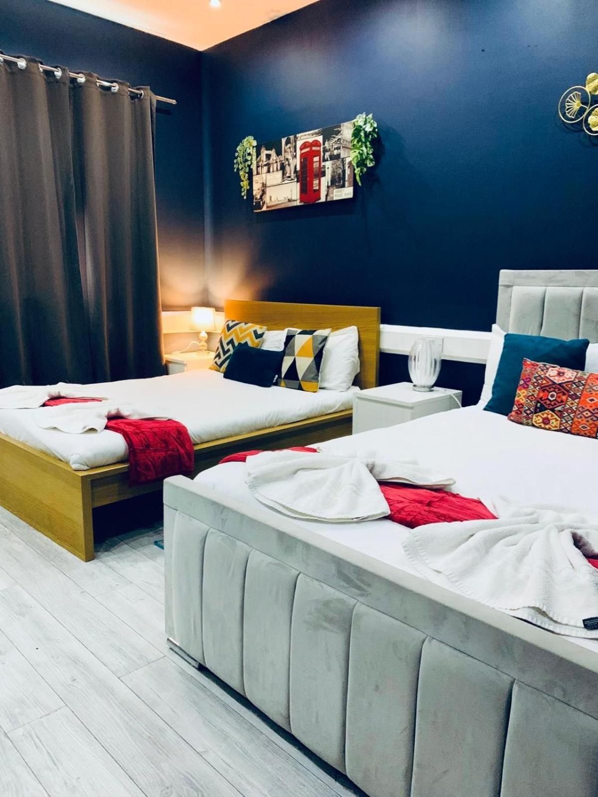 Deluxe One-Bedroom Apartment with City View