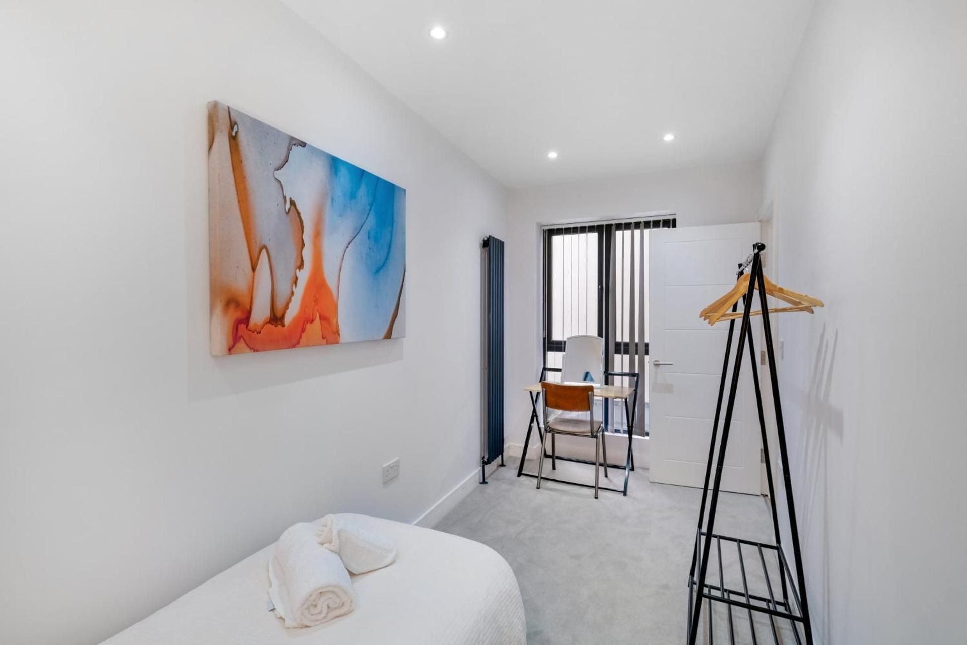 Standard Single Room with Shared Bathroom