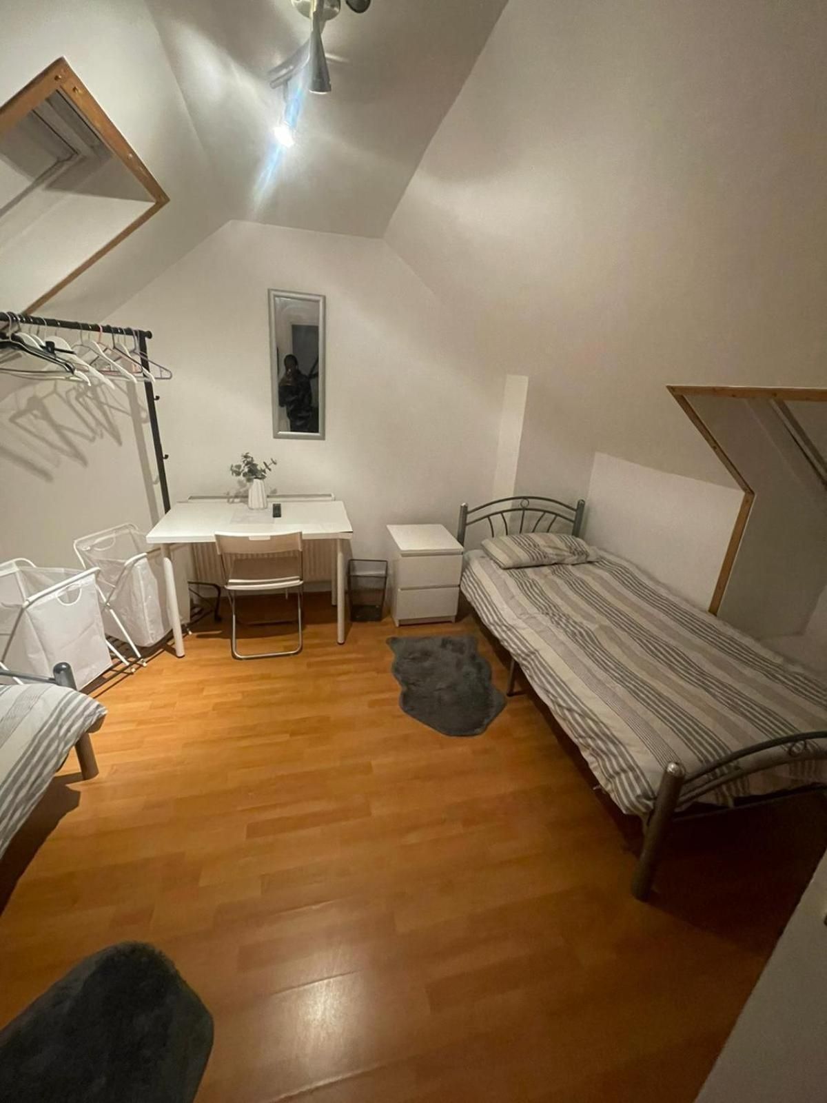 Standard Twin Room with Shared Bathroom
