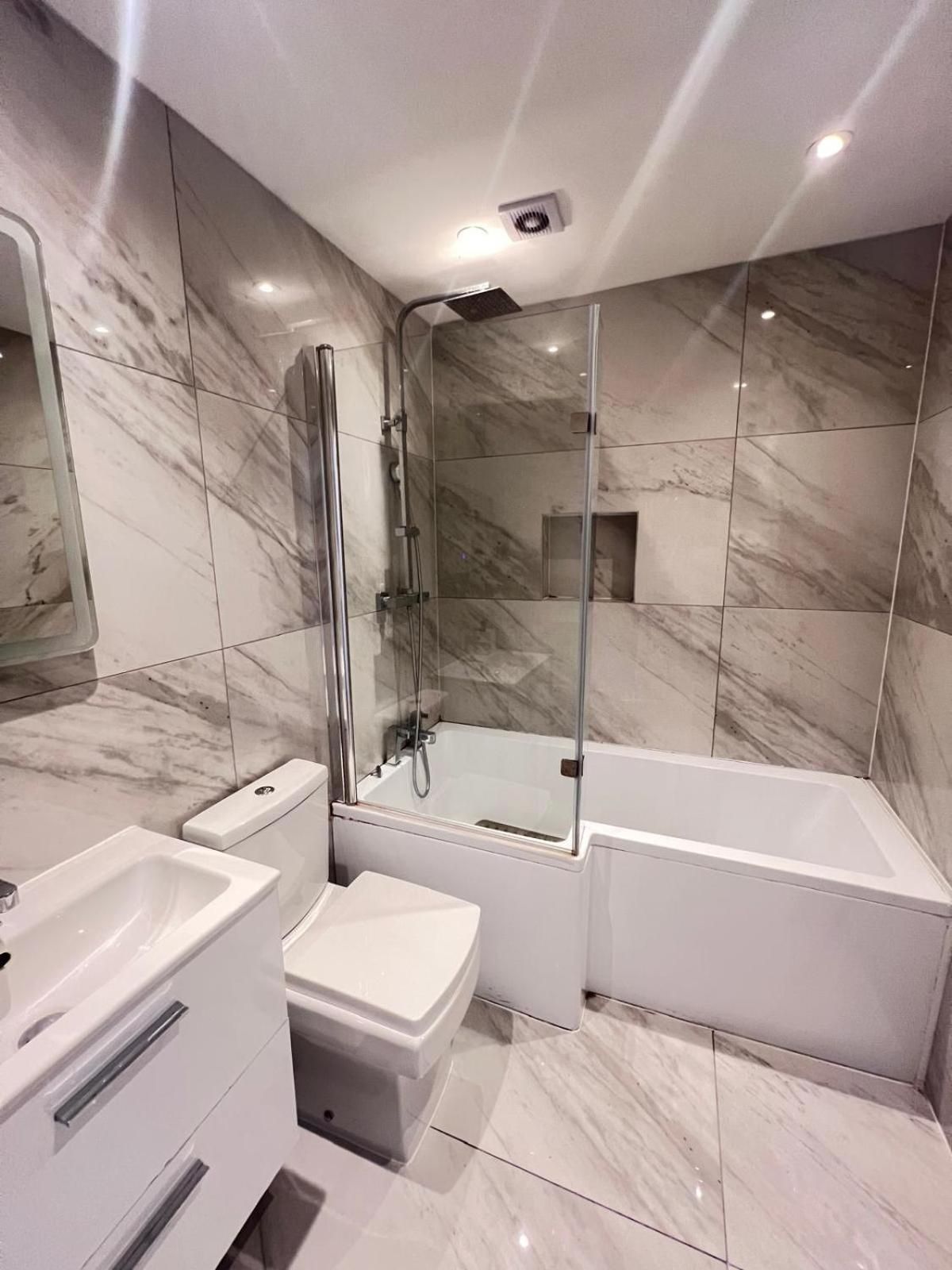 Lovely home Double Room 3