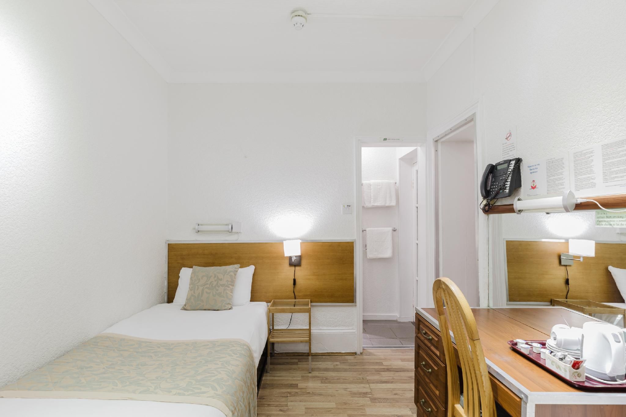 Triple Ensuite