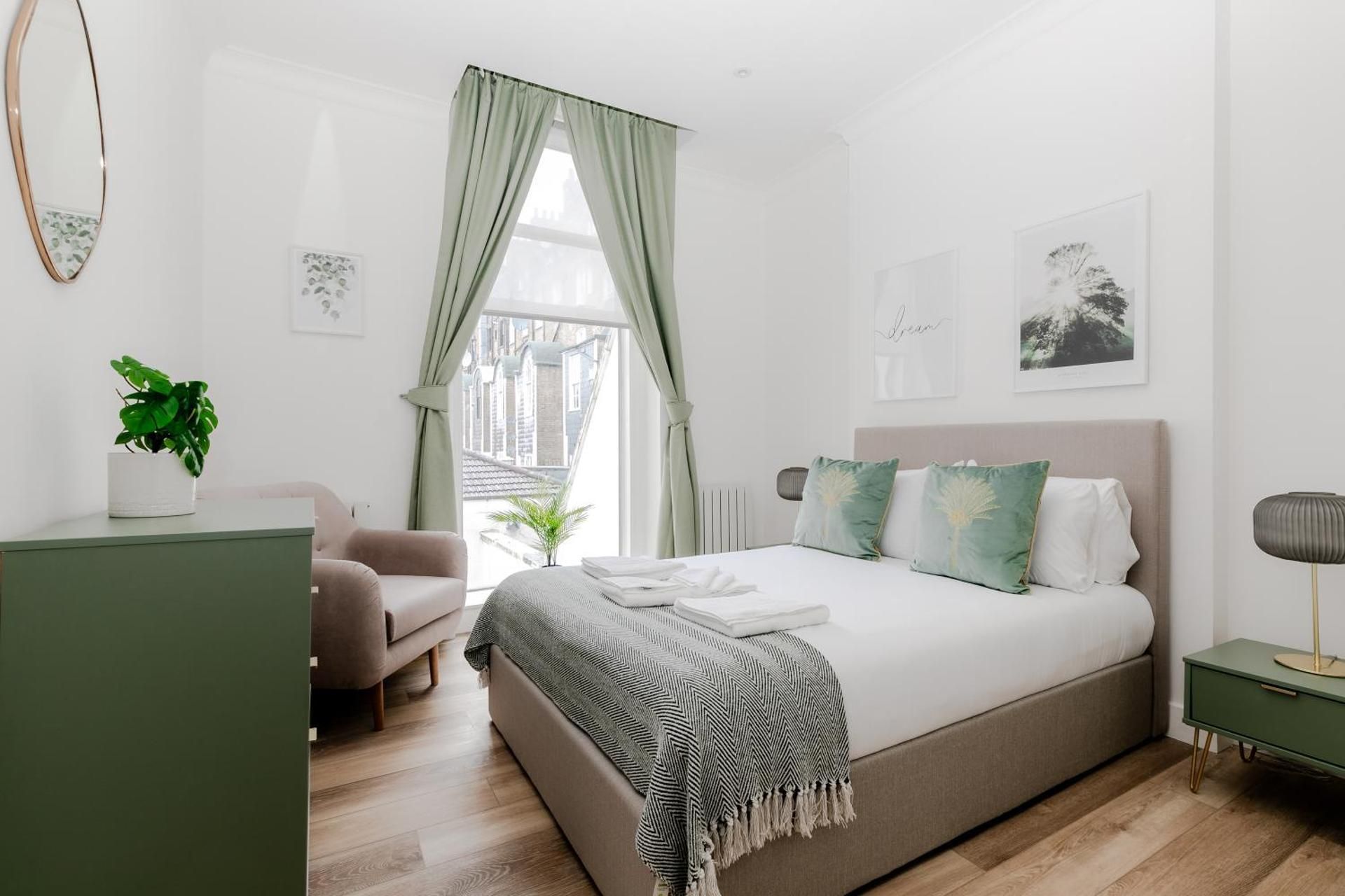 Superior Apartment