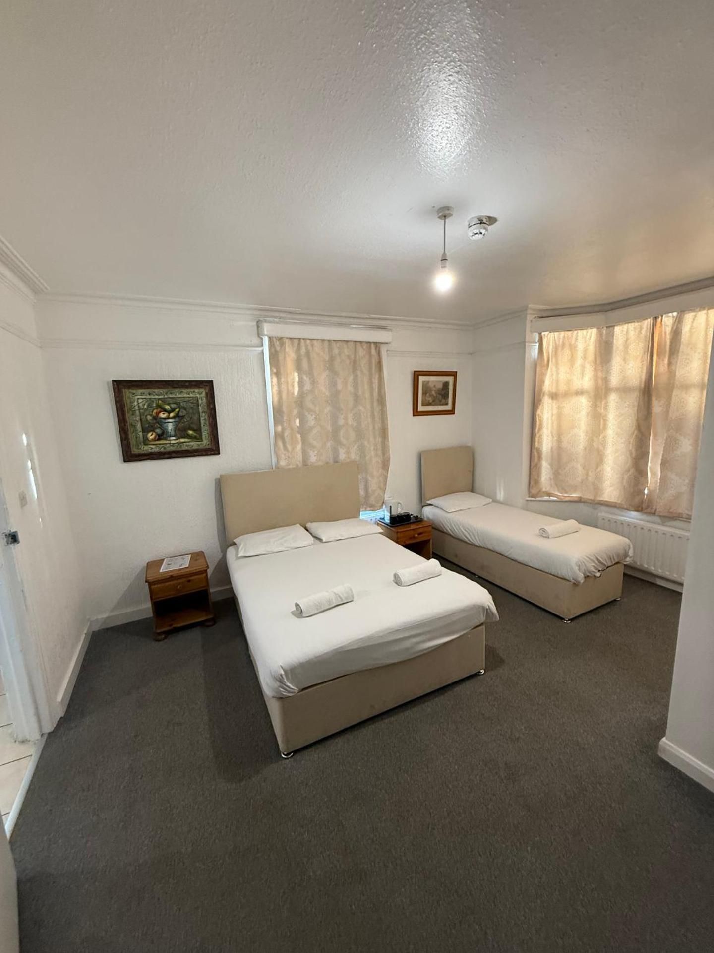 Triple Room with Private Bathroom
