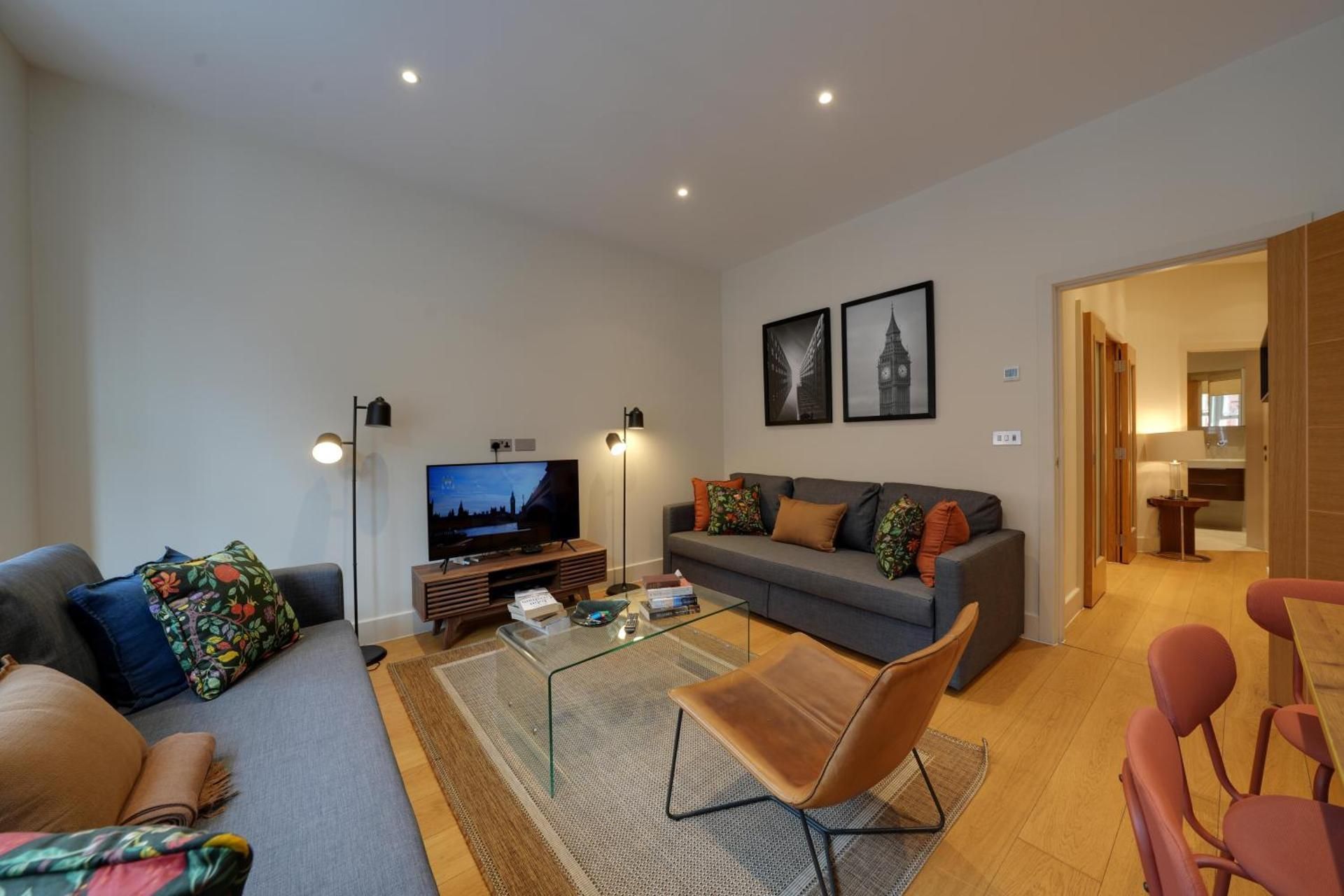 One-Bedroom Apartment