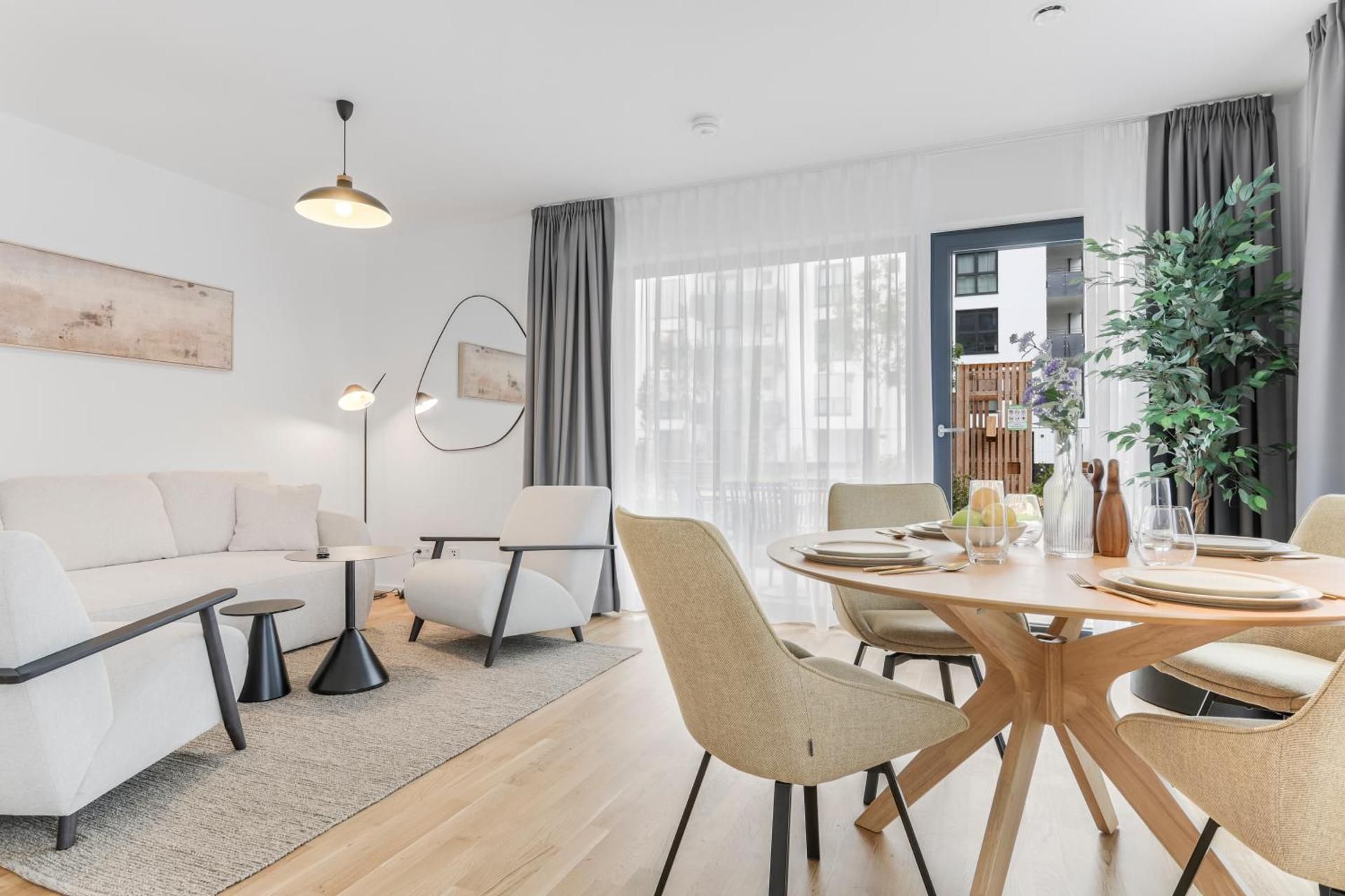 Deluxe Apartment