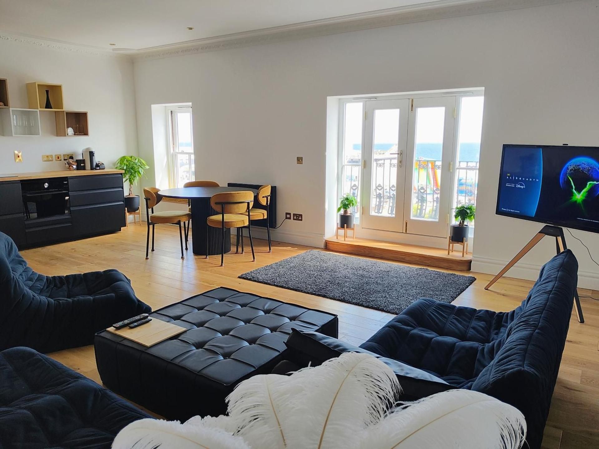 One-Bedroom Apartment with Balcony and Sea View
