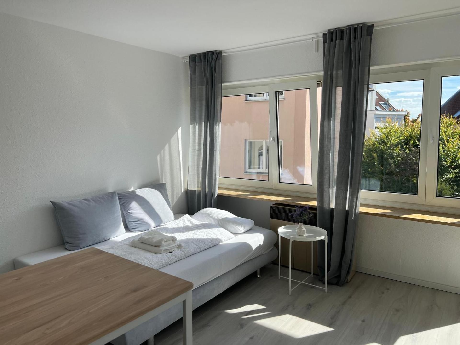 One-Bedroom Apartment with Balcony