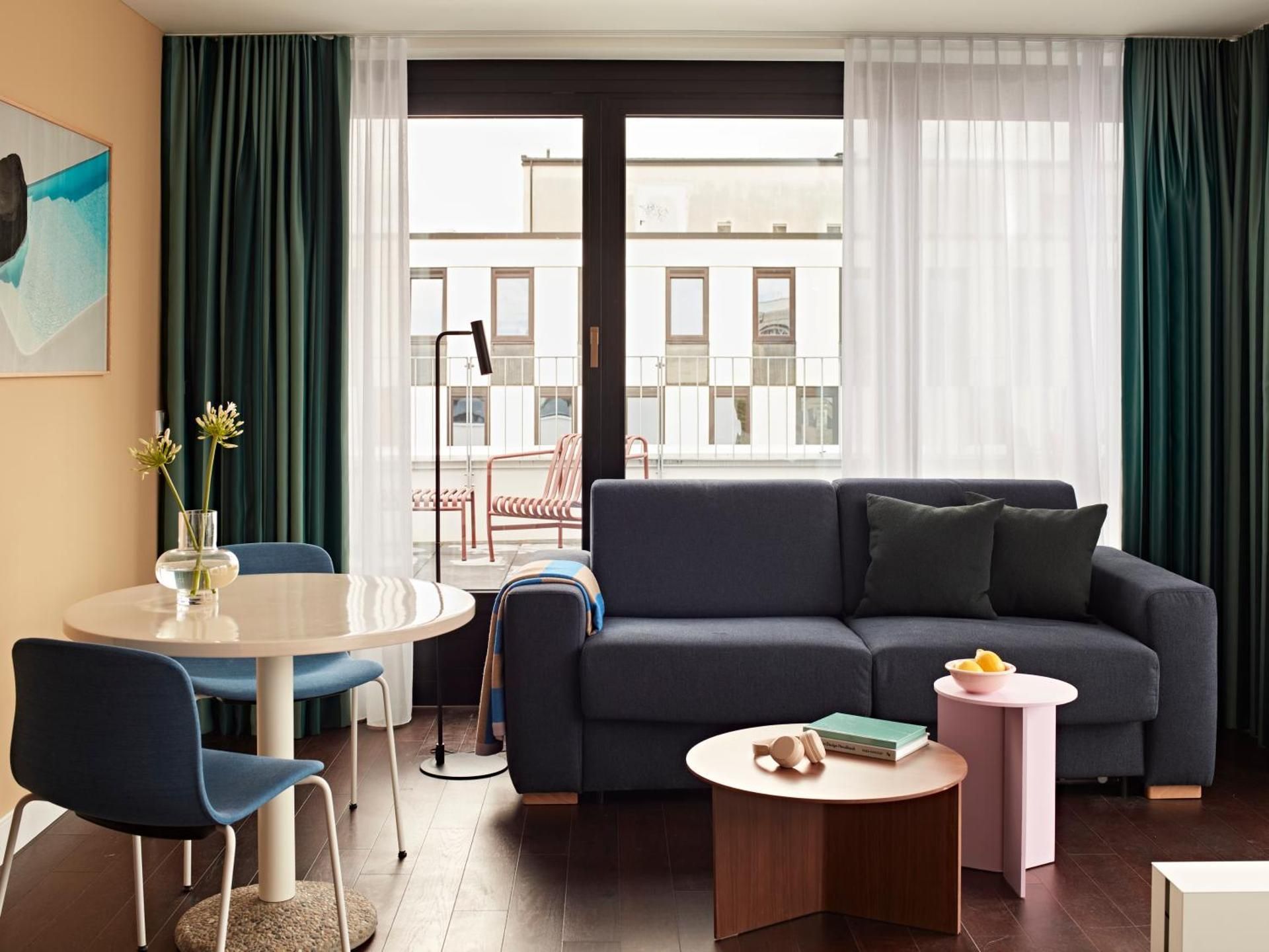  Large Studio with Kitchenette, Terrace and Sofa Bed
