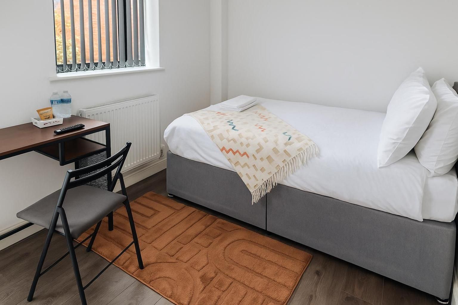 City Centre Room - Walk to Station - Fast Wi-Fi