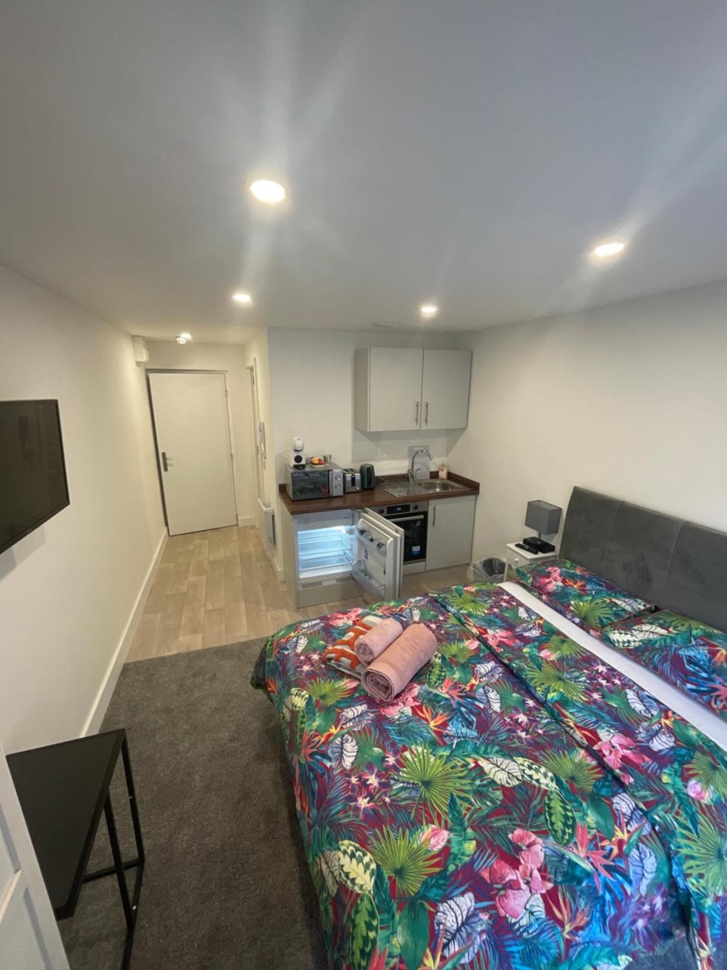 Selborne Studios Off road gated parking