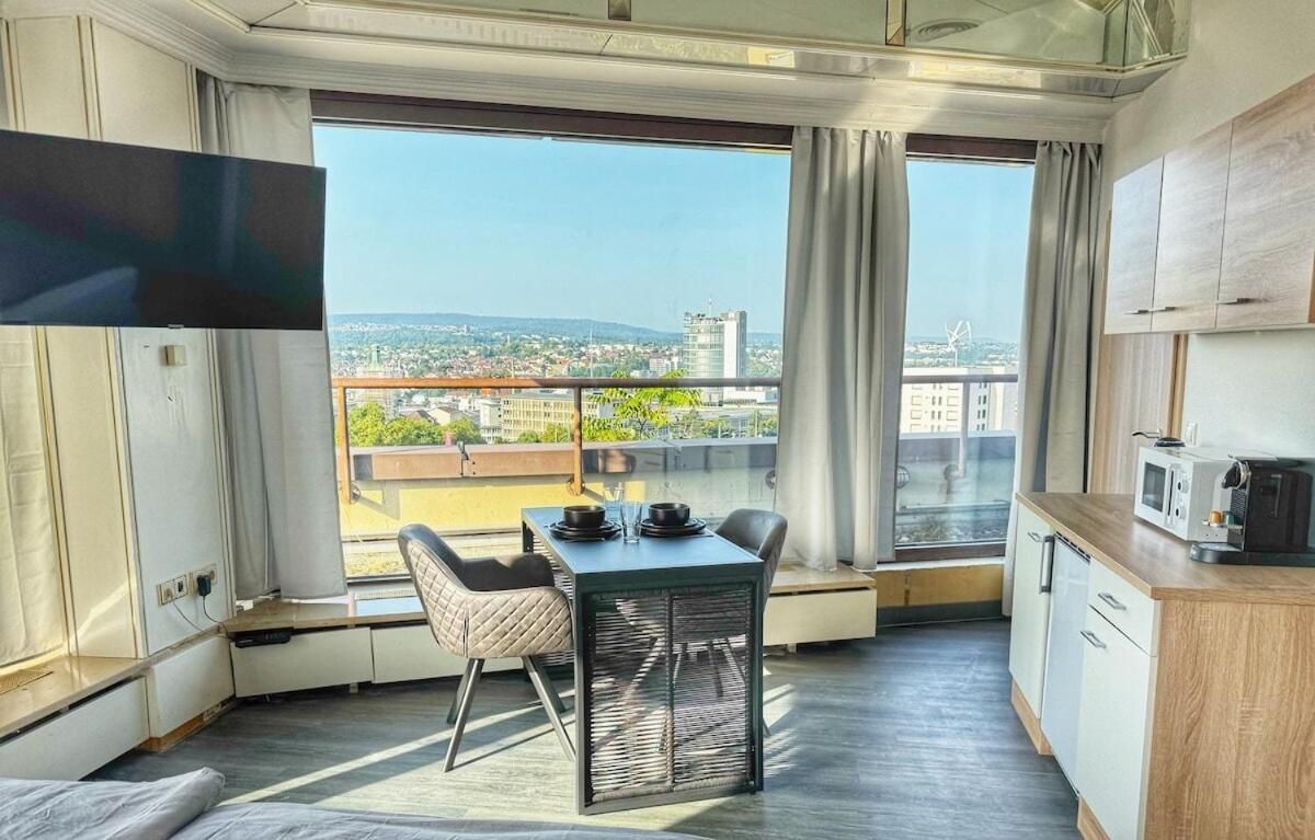 One-Bedroom Suite