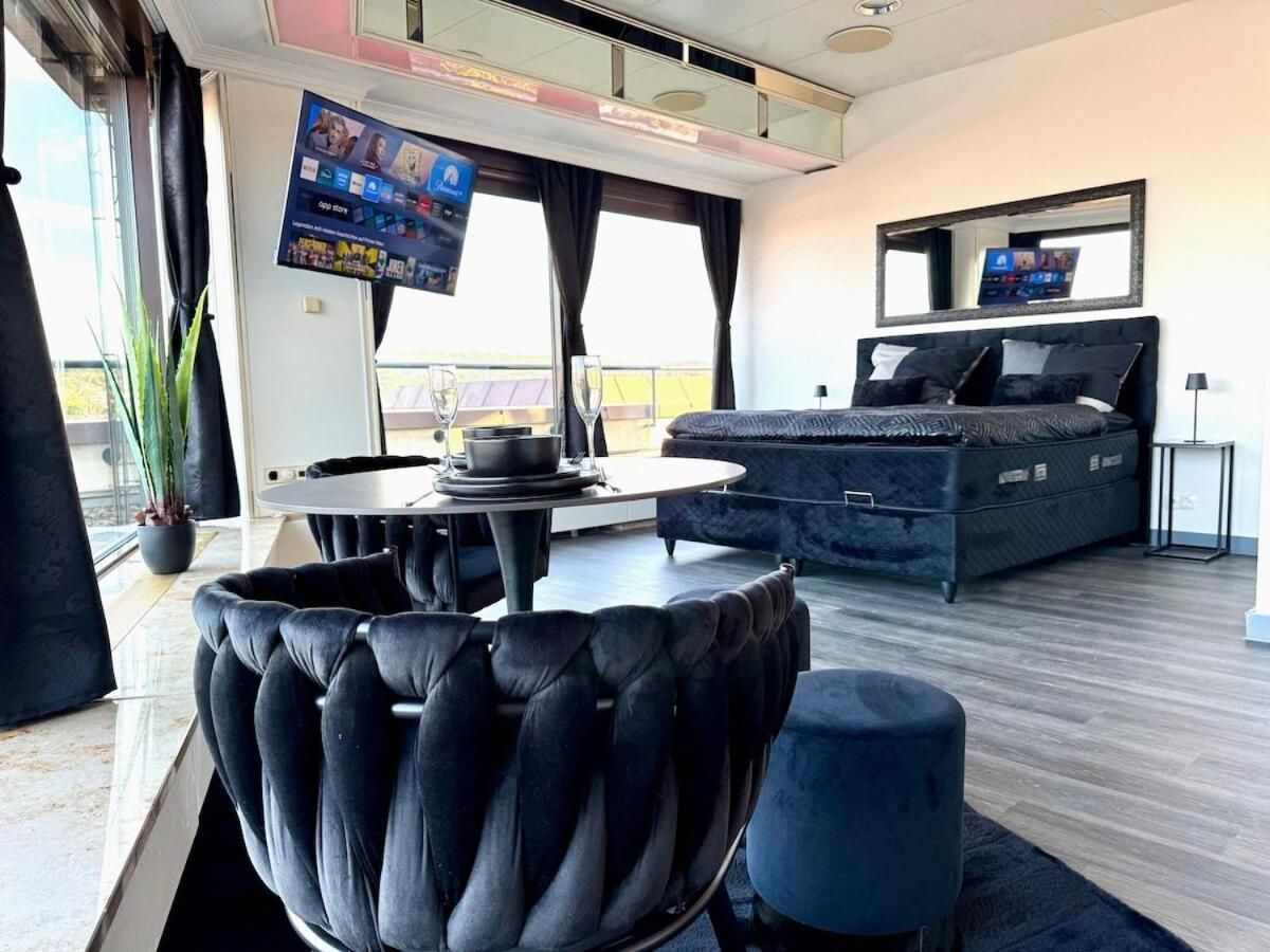 Suite with City View