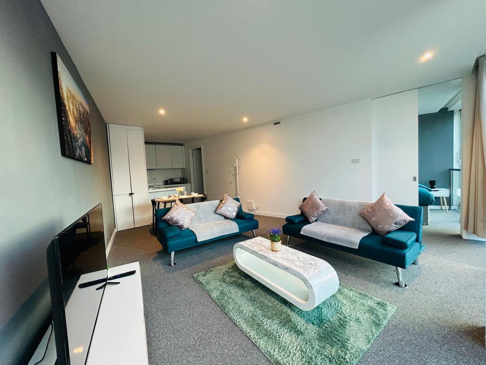 Two-Bedroom Deluxe Apartment