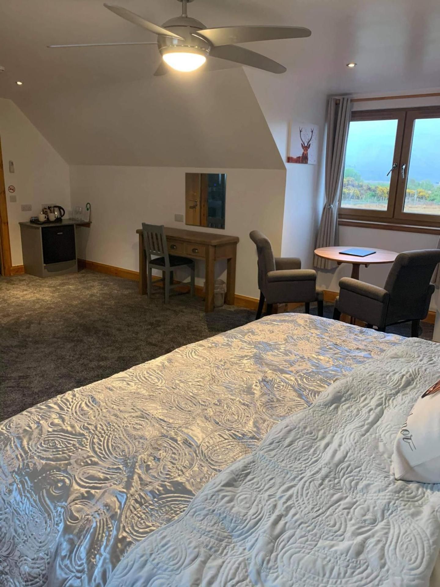 King Room with Mountain View