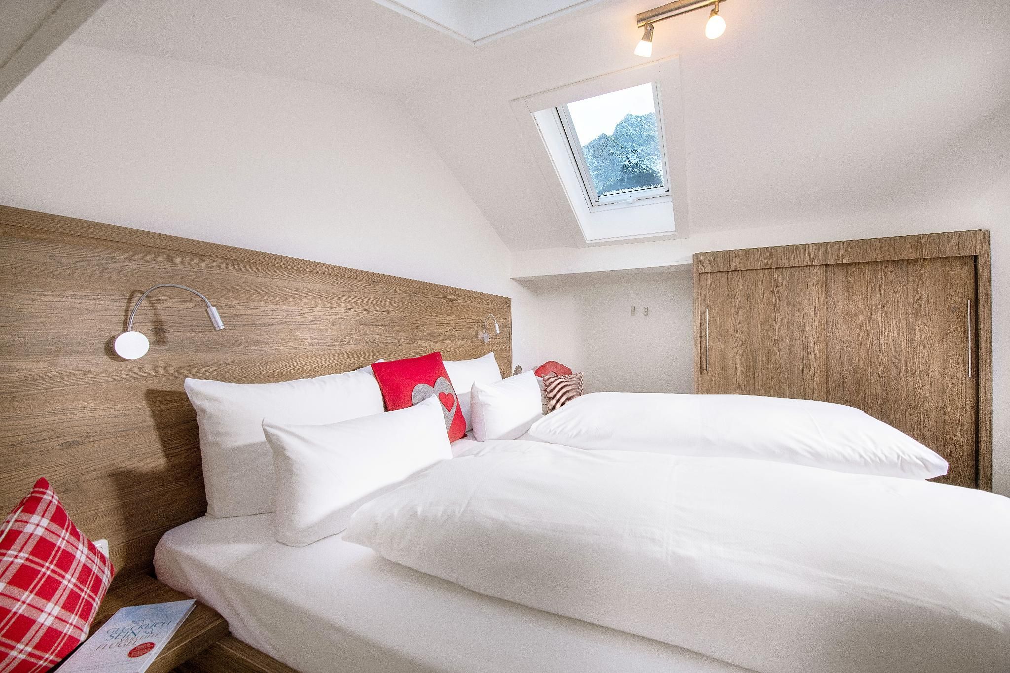 Standard - 1 Double Bed with Shower