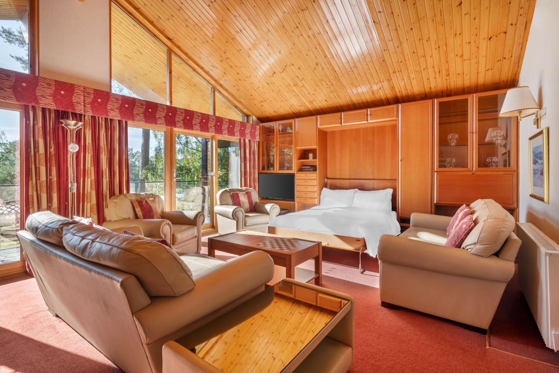 3 Bedroom Lodge