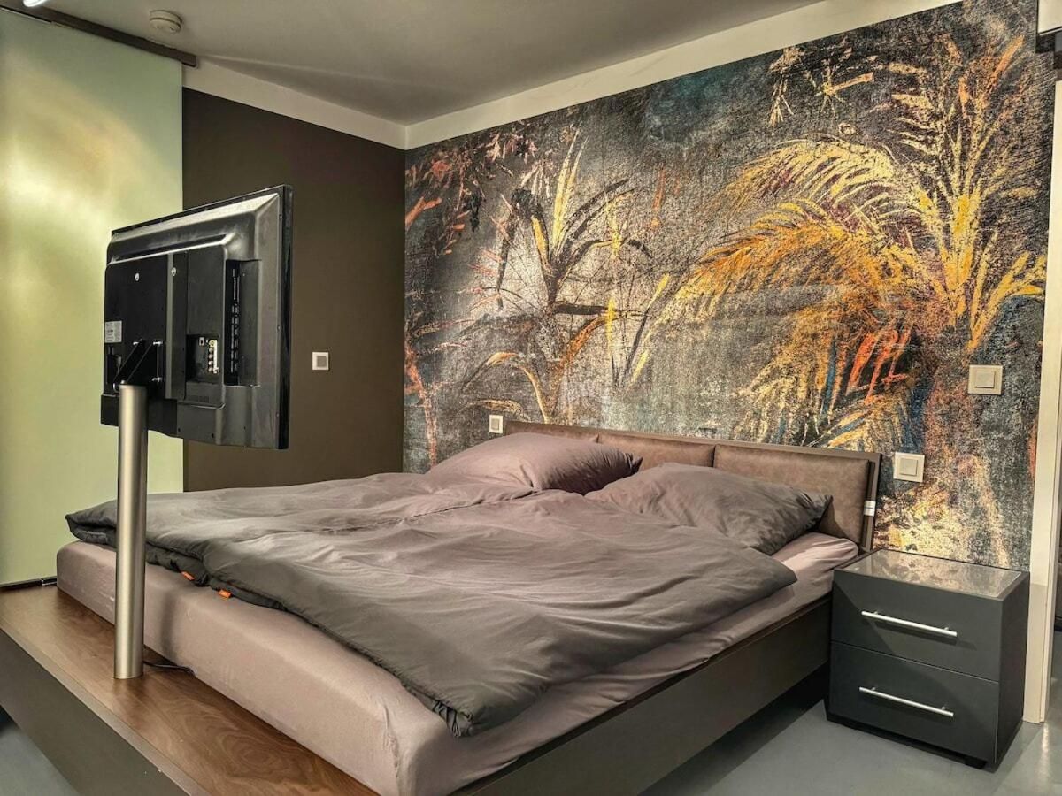 Three-Bedroom Apartment with Balcony