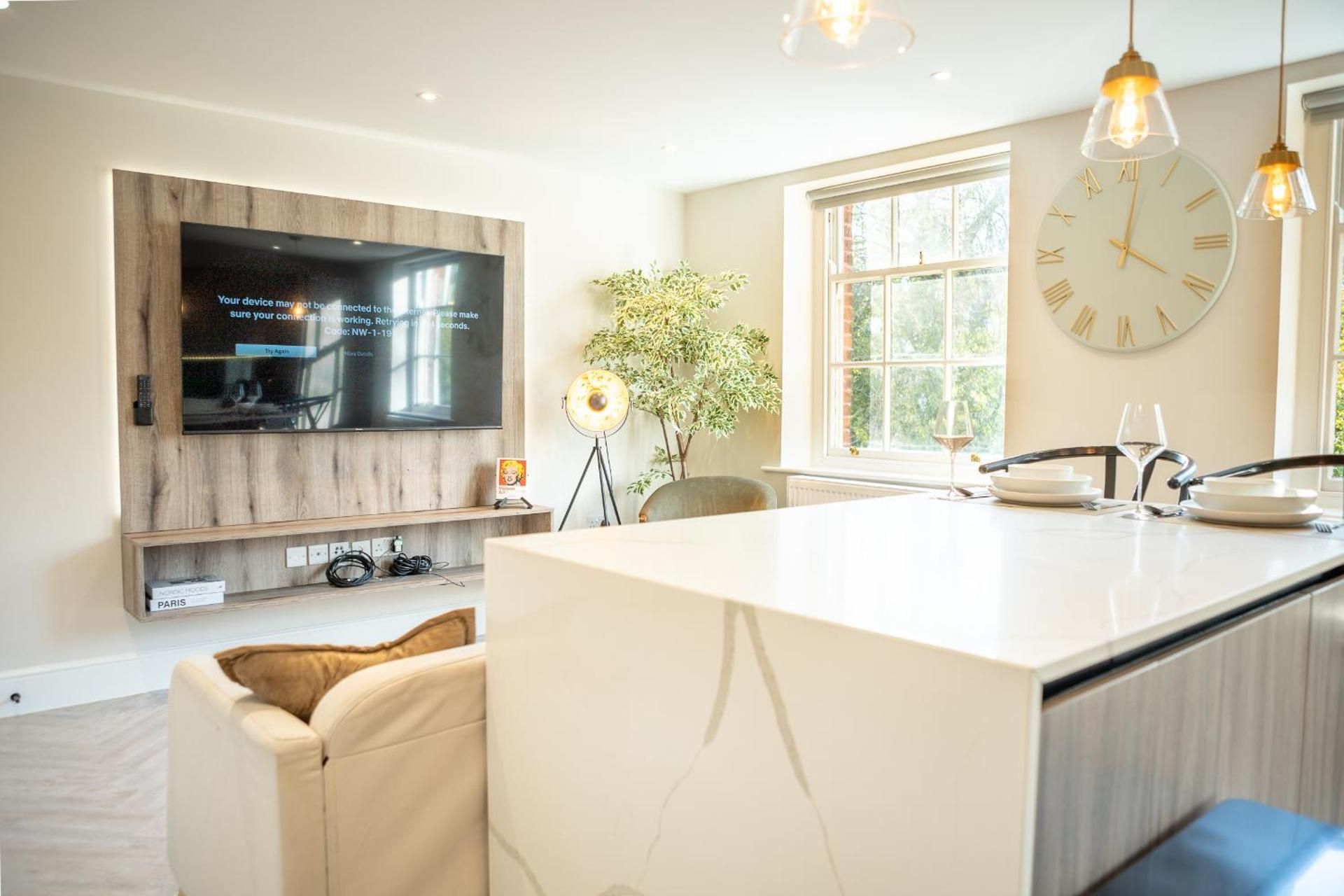 Three-Bedroom Deluxe Apartment