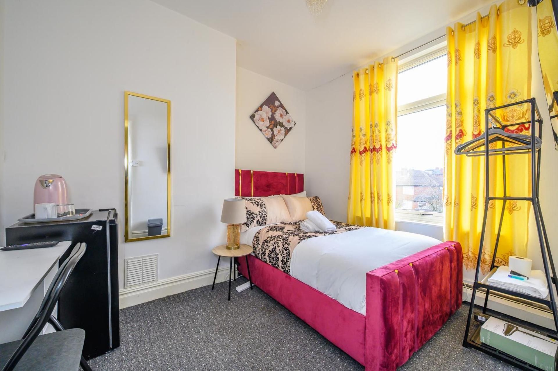 Double Room with Shared Bathroom