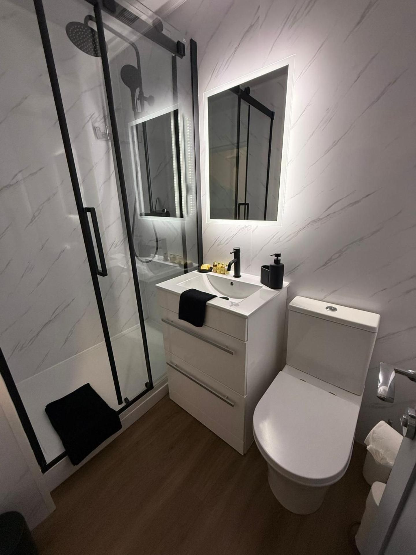 Above Hotels Apartment 3