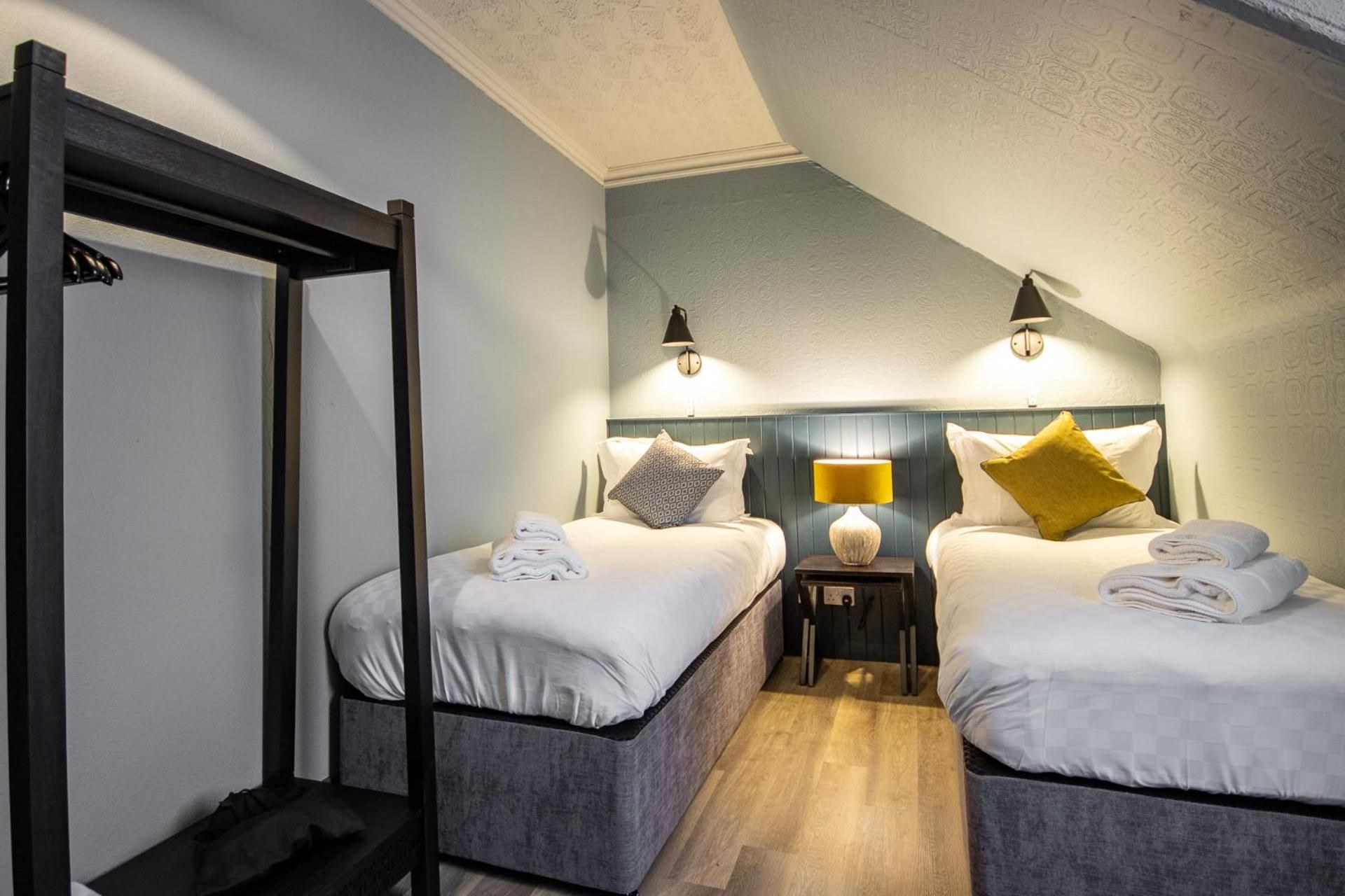 Economy Twin Room