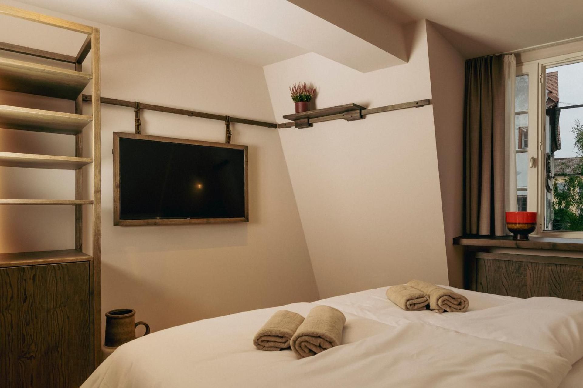 'The HOY Suite'