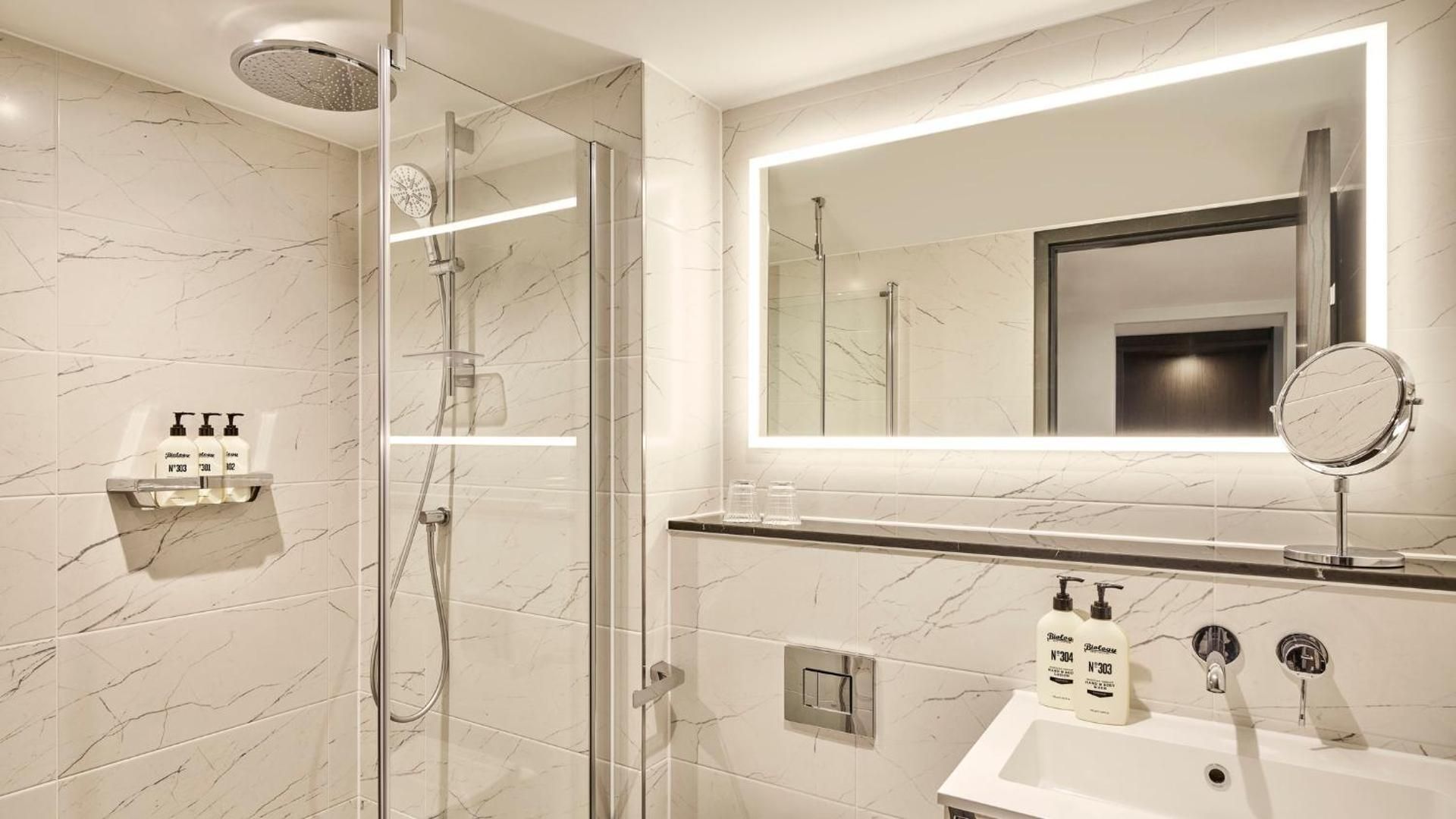 Hotel Indigo Torquay By IHG Standard Room 3