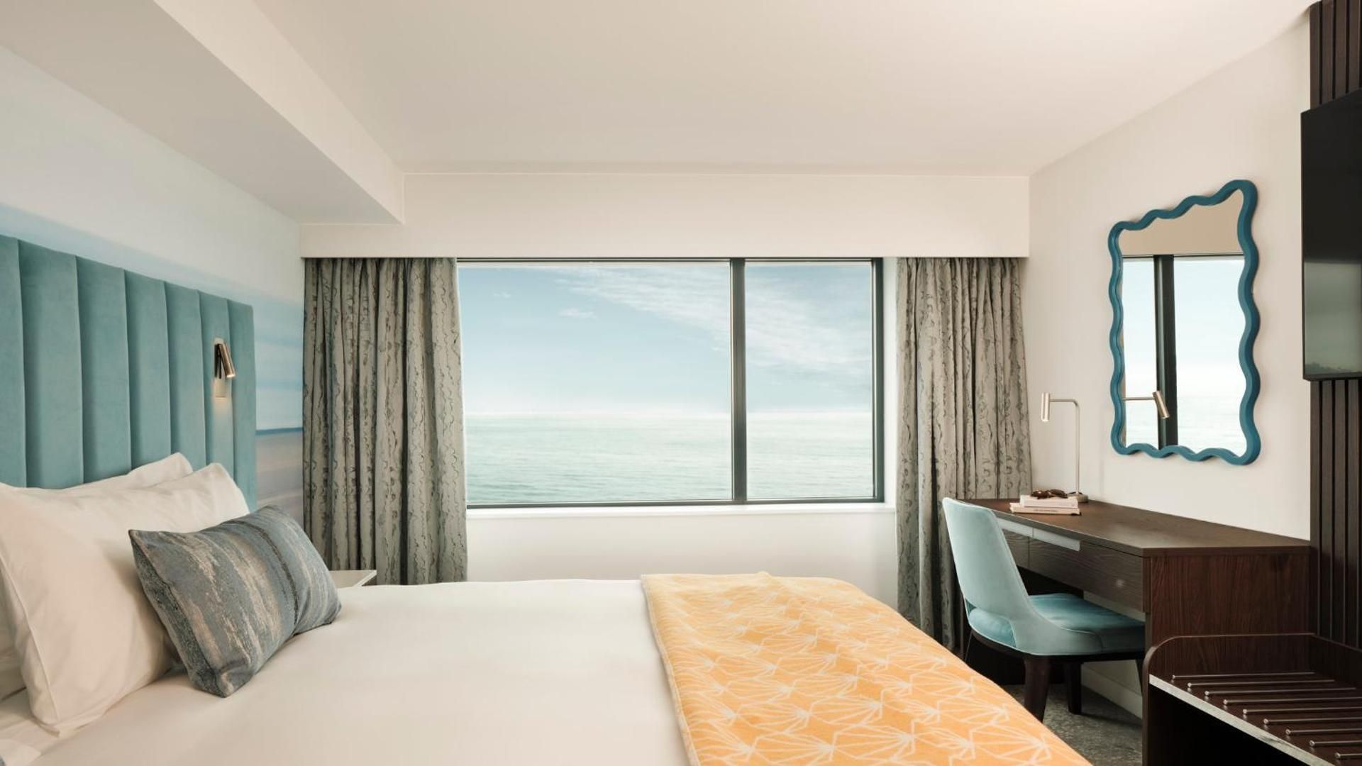 Premium Twin Room with Sea View