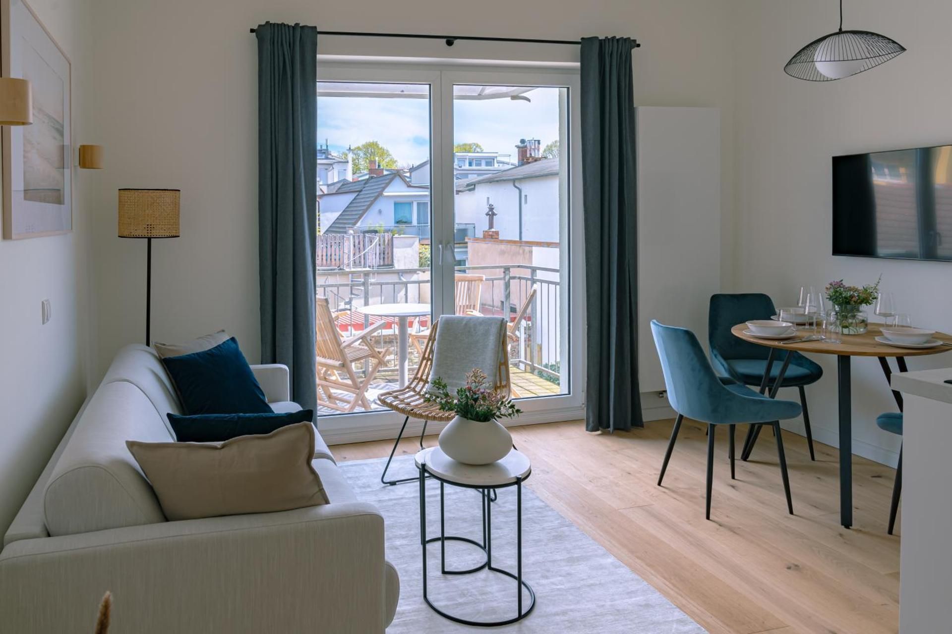 One-Bedroom Apartment with Balcony