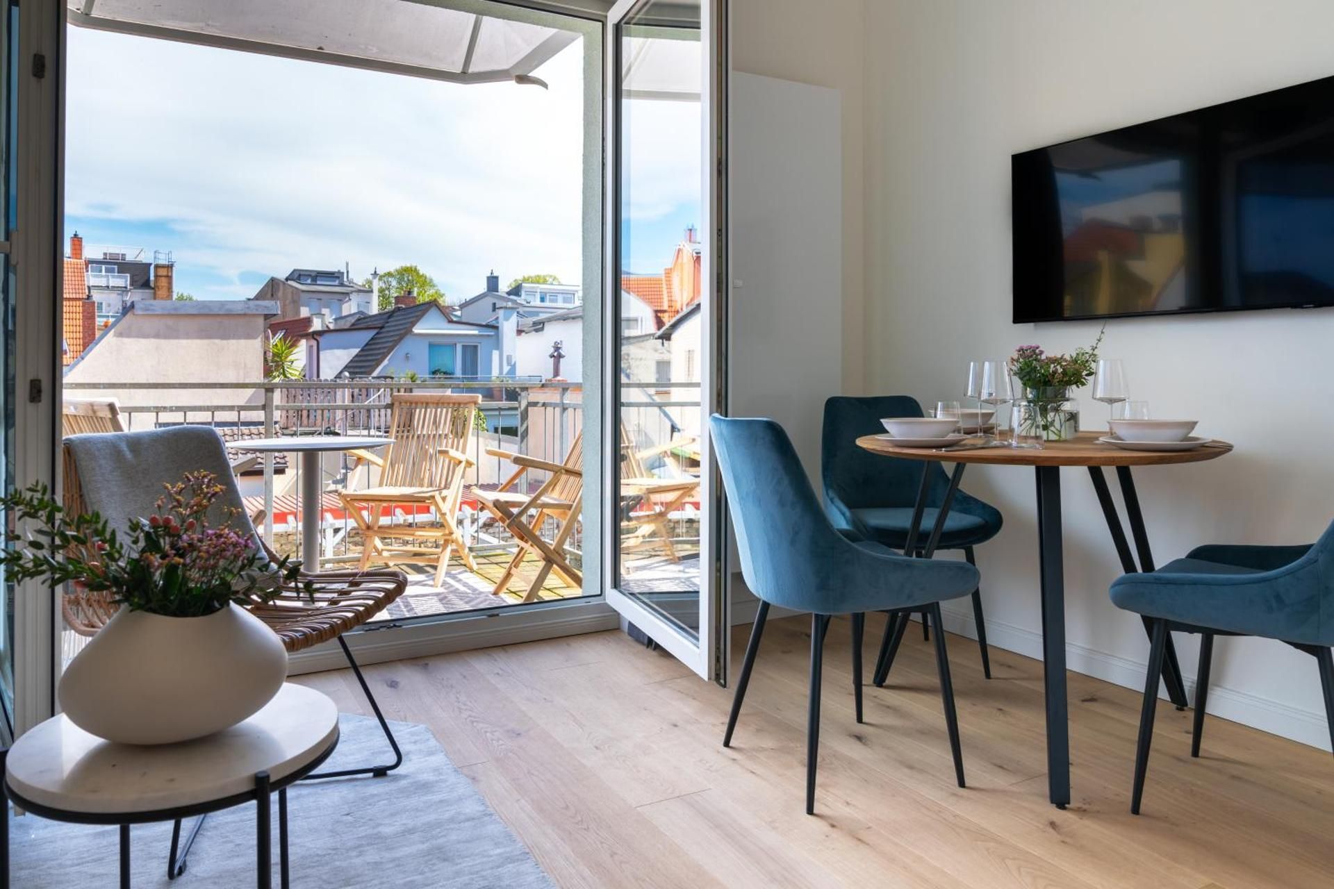 One-Bedroom Apartment with Balcony