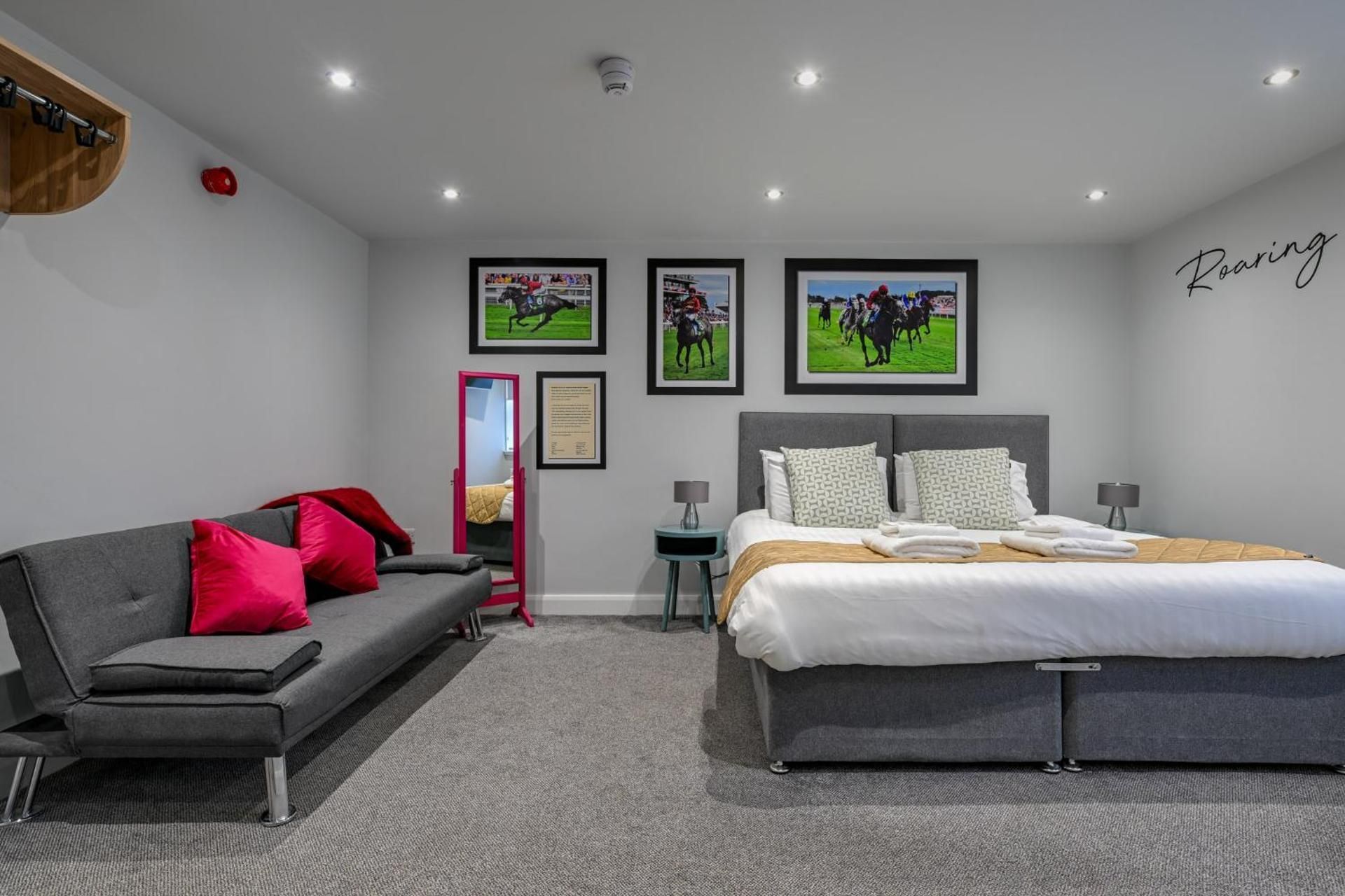 Deluxe Family Room