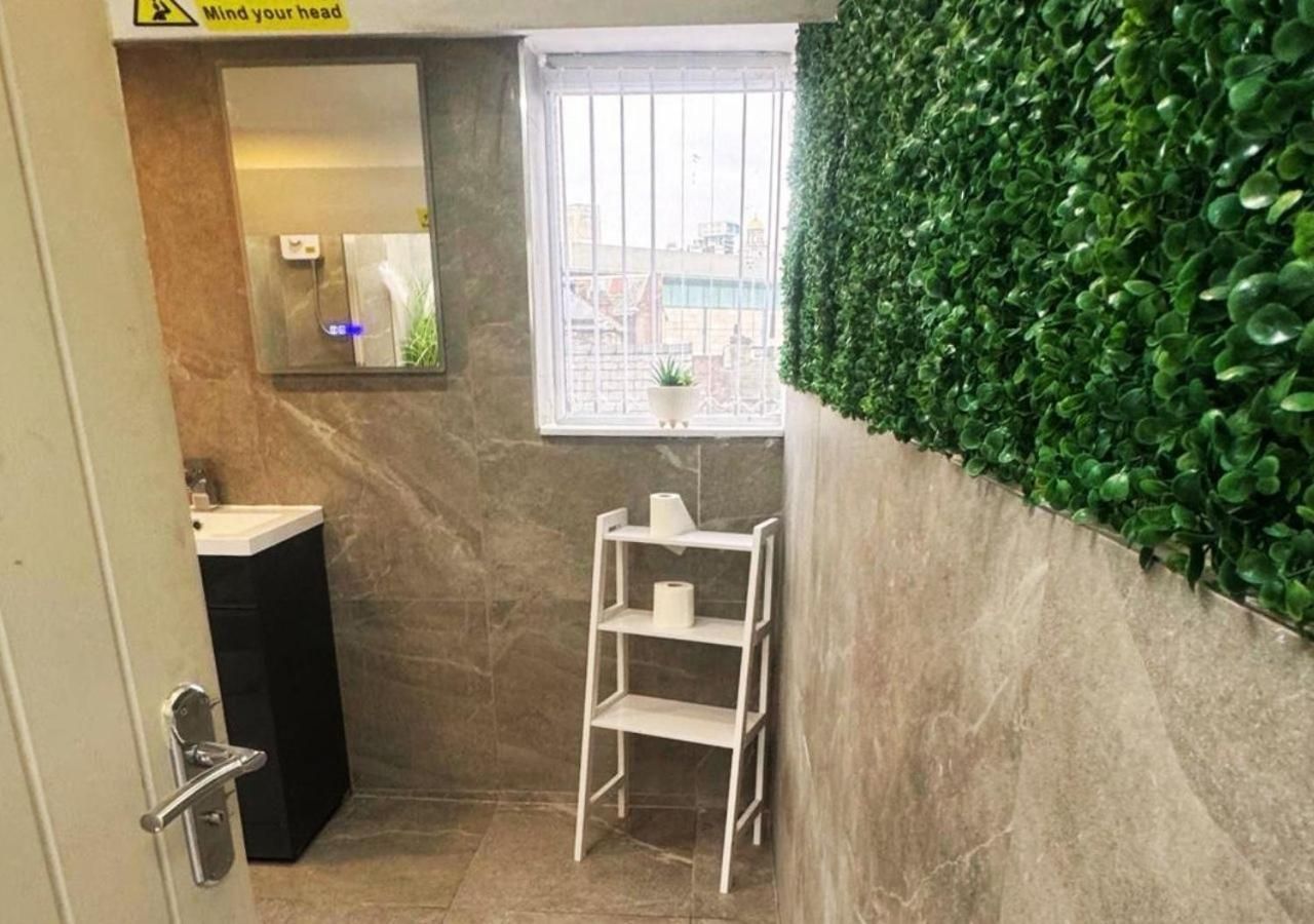 Apartment with City View