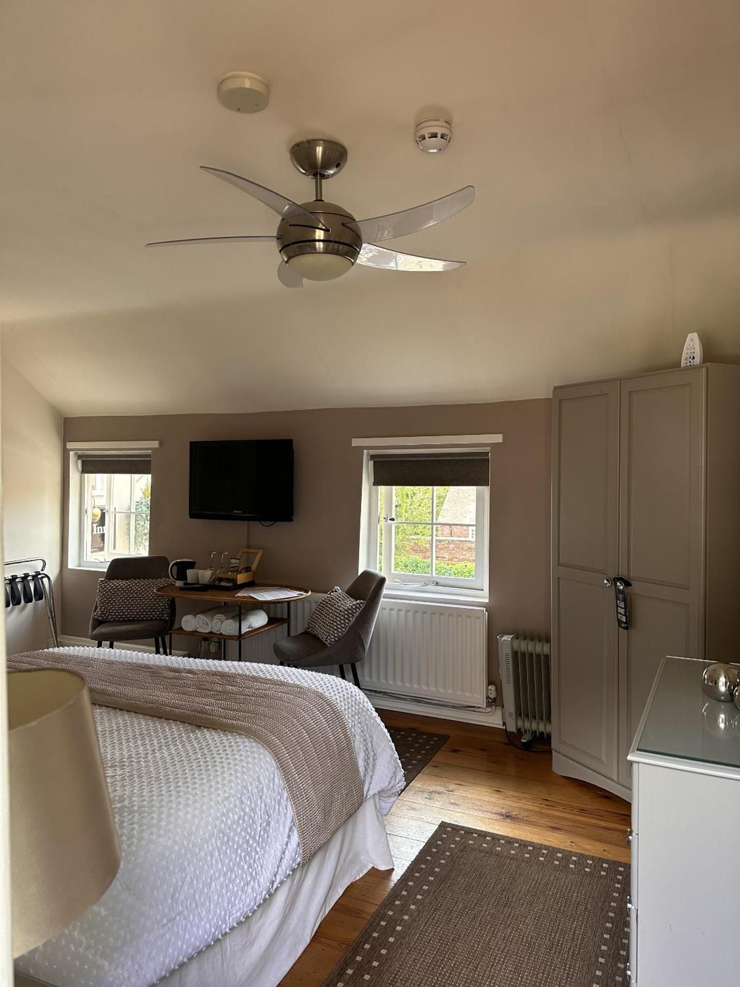 Double Room with Private Bathroom