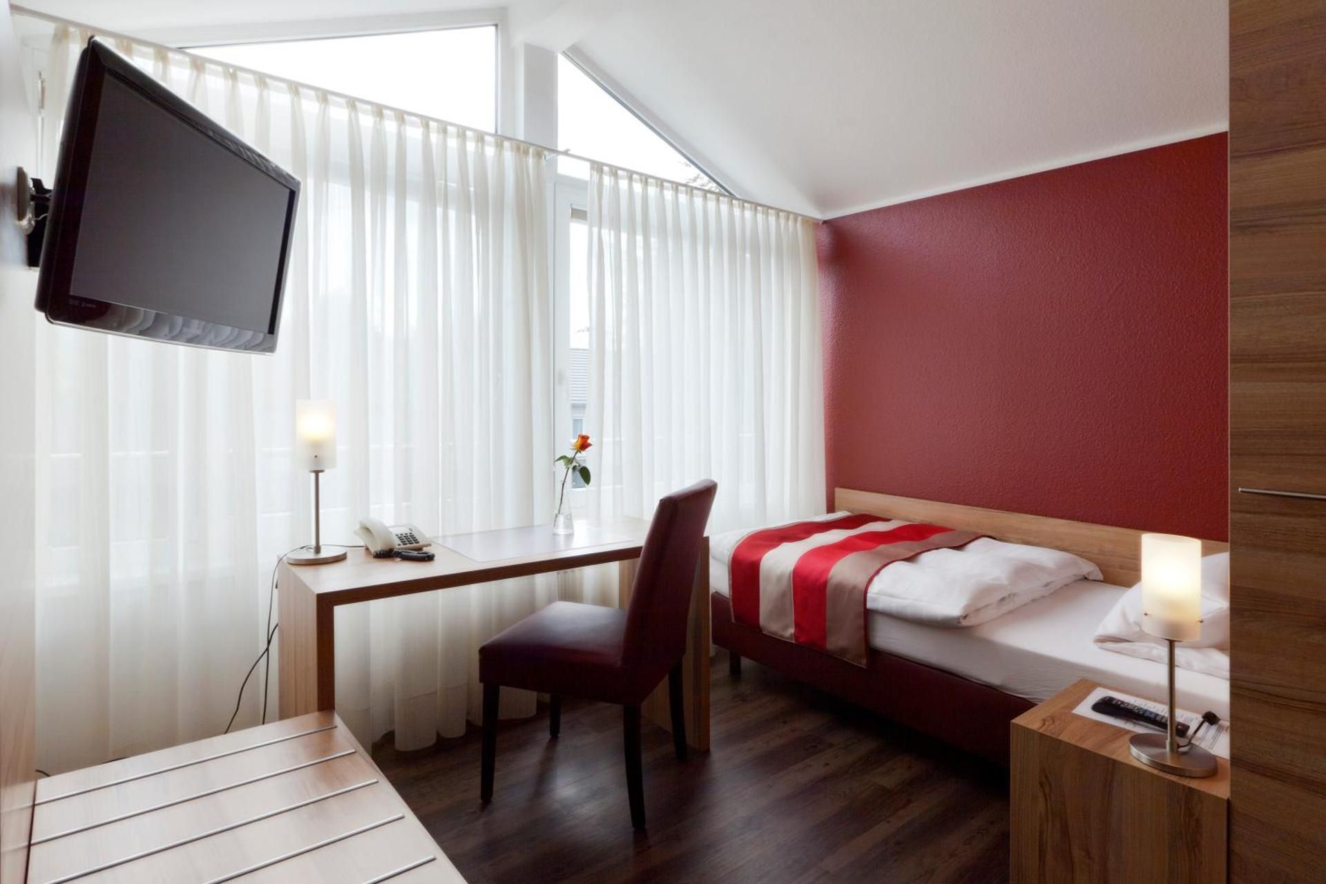 Large Single Room