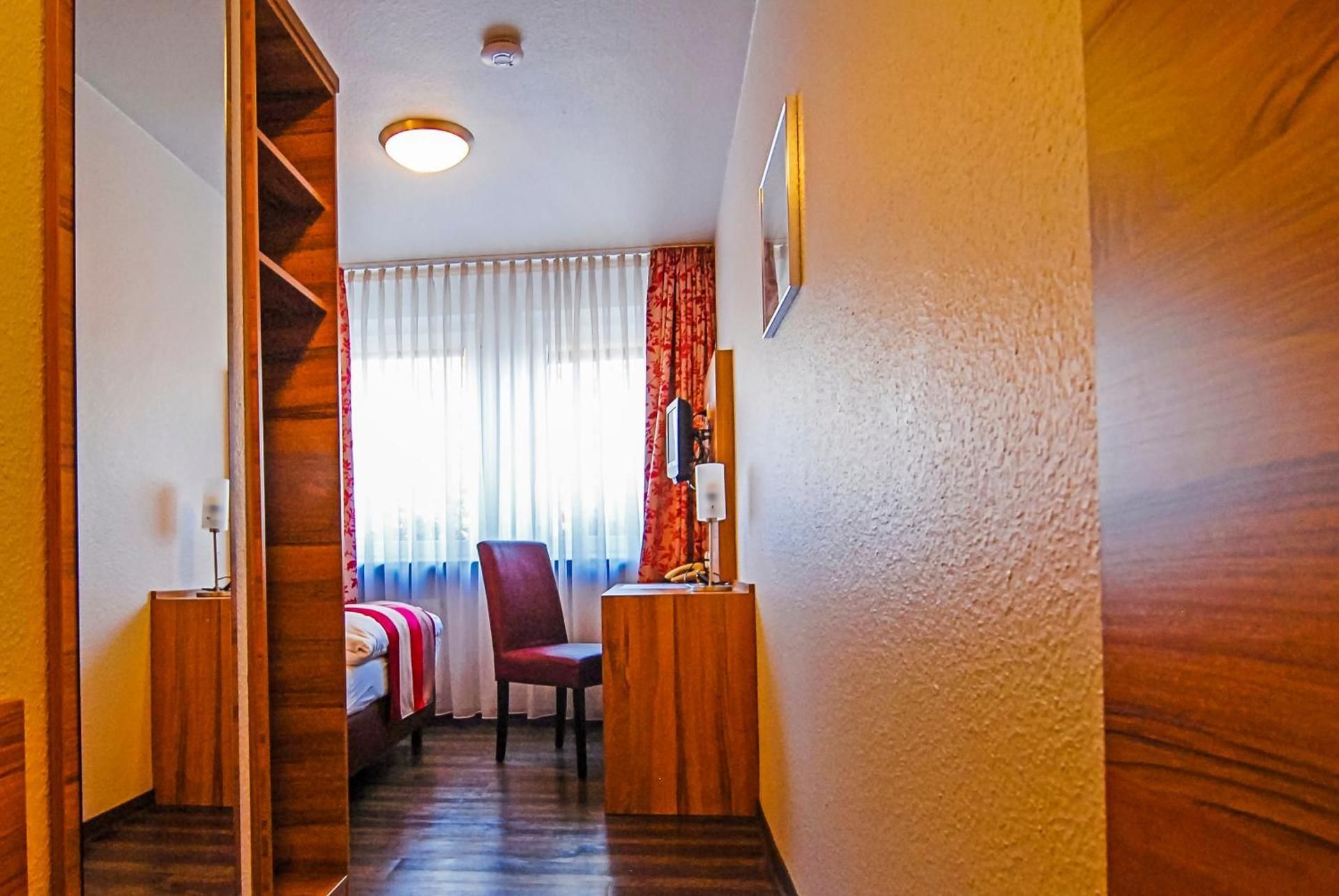 Small Single Room