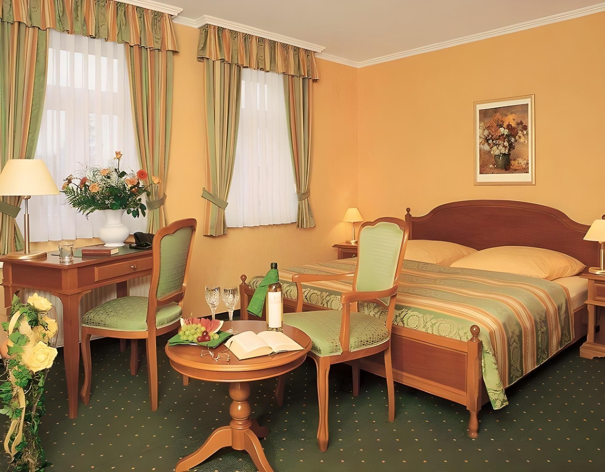 Doppelzimmer-Eigenes Badezimmer-Stadtblick